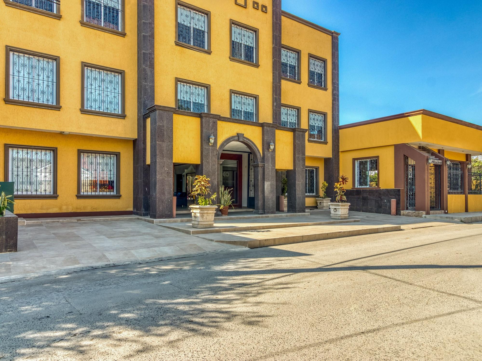 Vista Exterior Monte Salerno Hotel & Suites