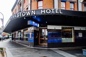 Alojamiento - Bankstown Hotel