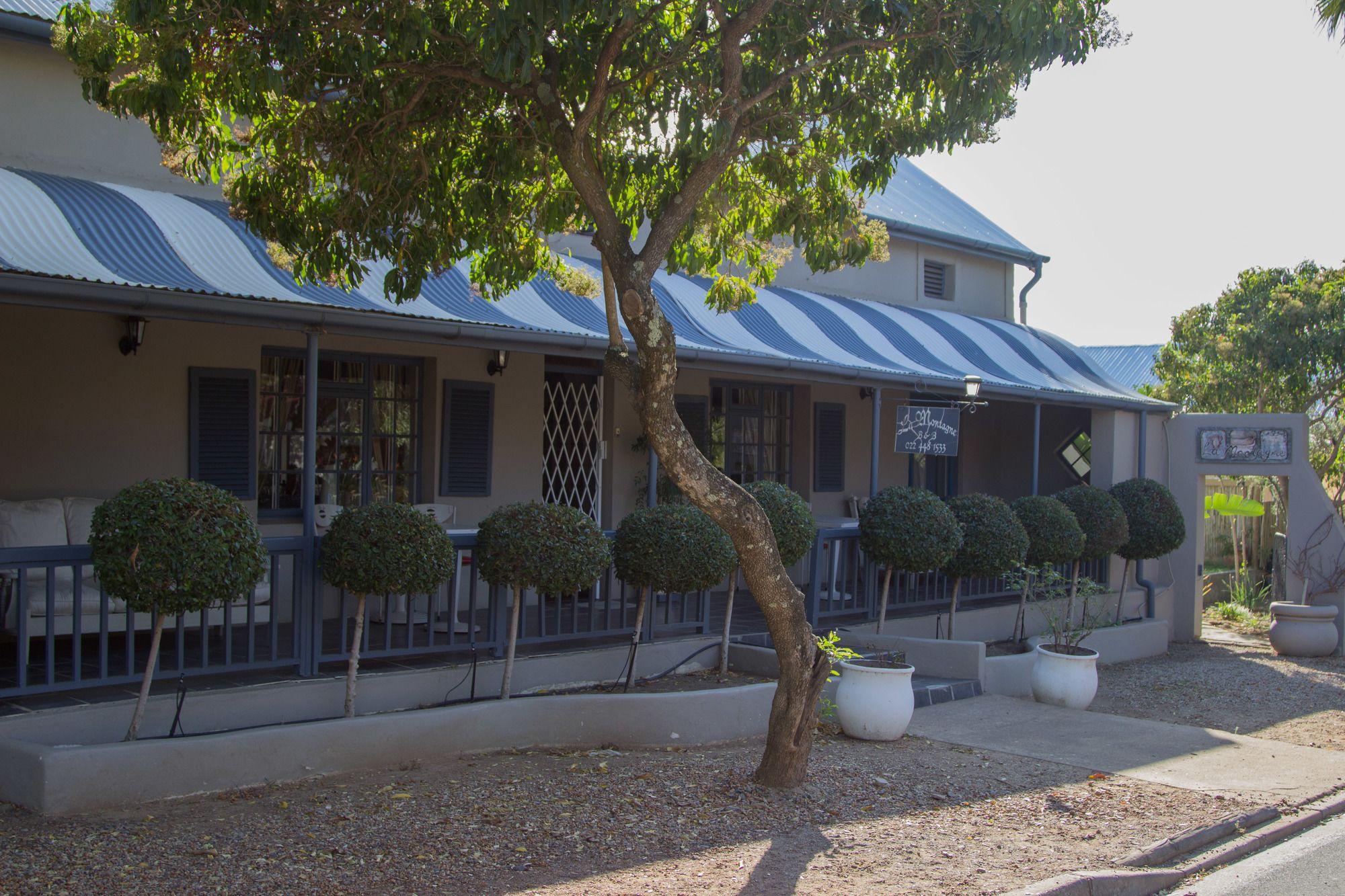 Varios La Montagne Bed & Breakfast