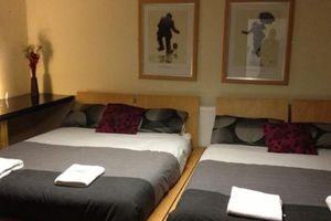 Alojamiento - The Kingscliffe Guesthouse