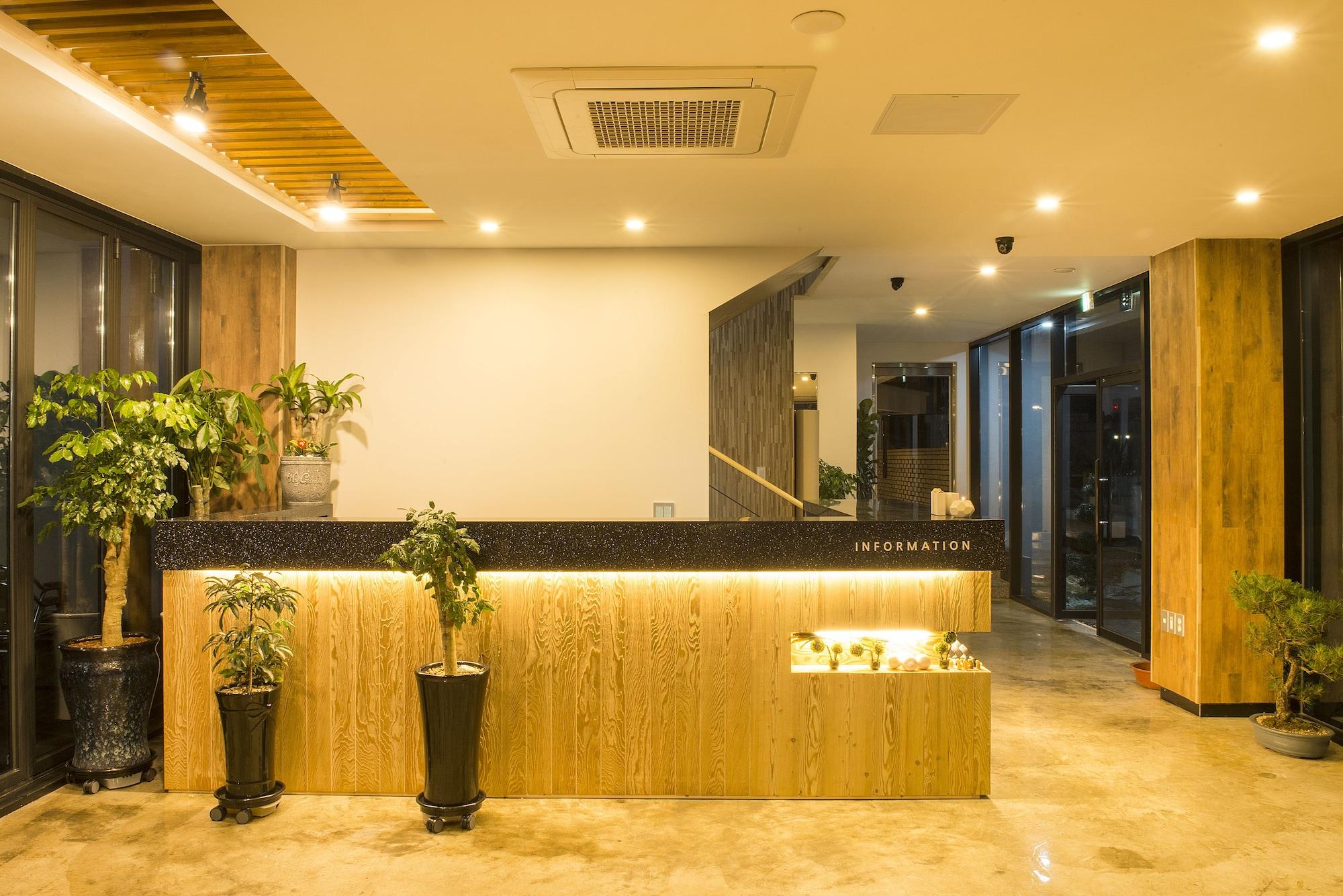 Vista Lobby Jeju Dam Spavill