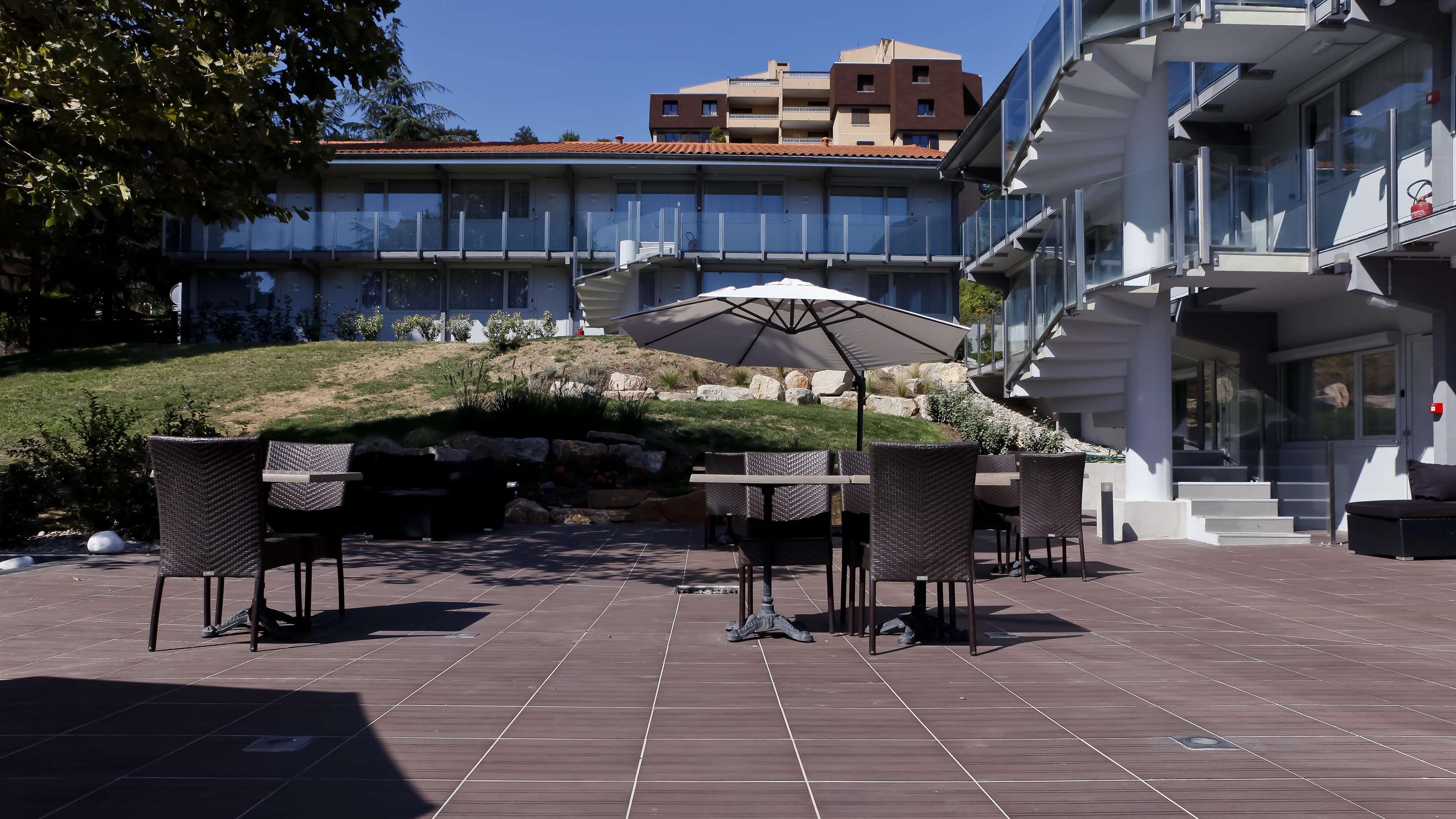 Vista Exterior Kyriad Lyon Sud Sainte Foy