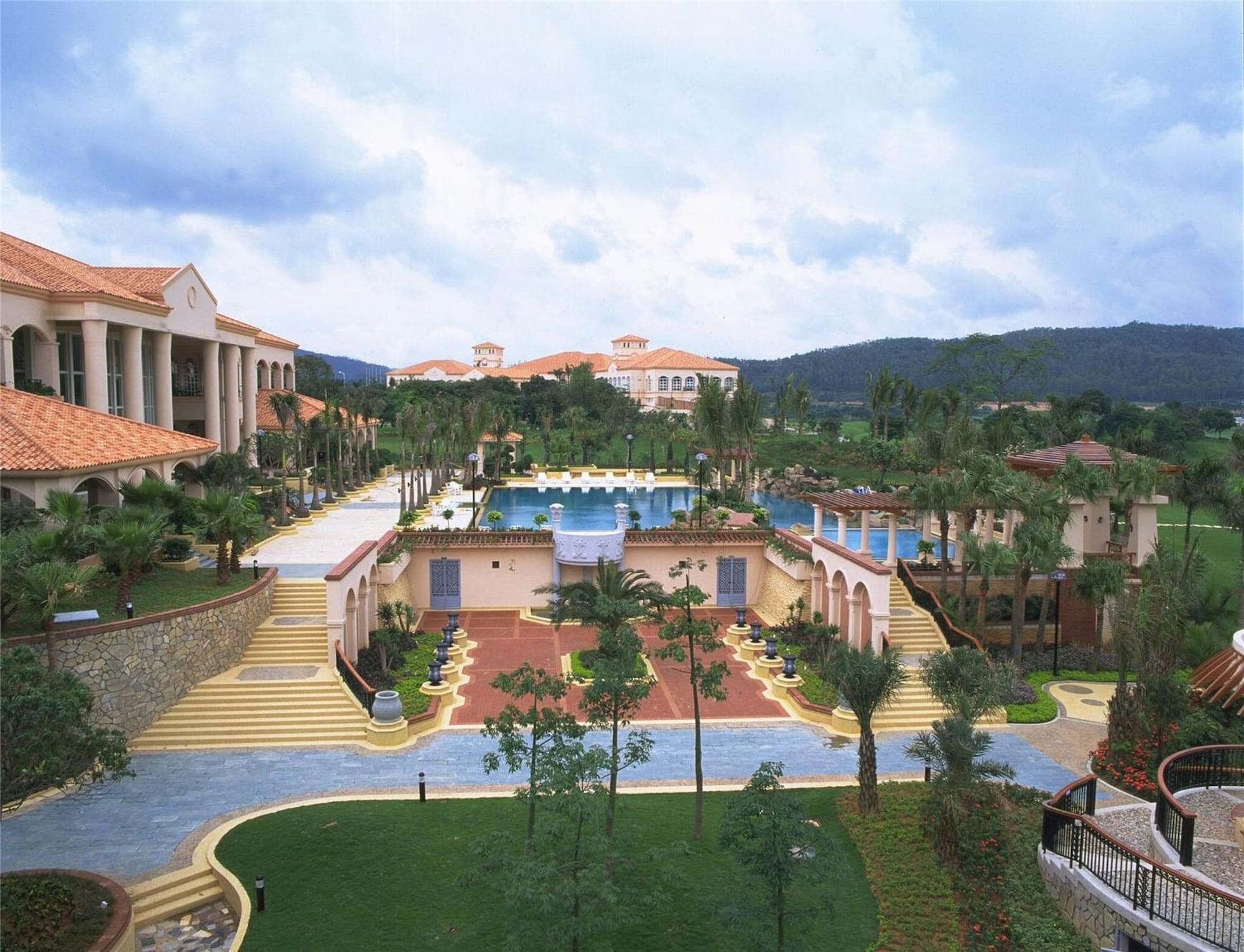 Vista Exterior Hillview Golf Hotel
