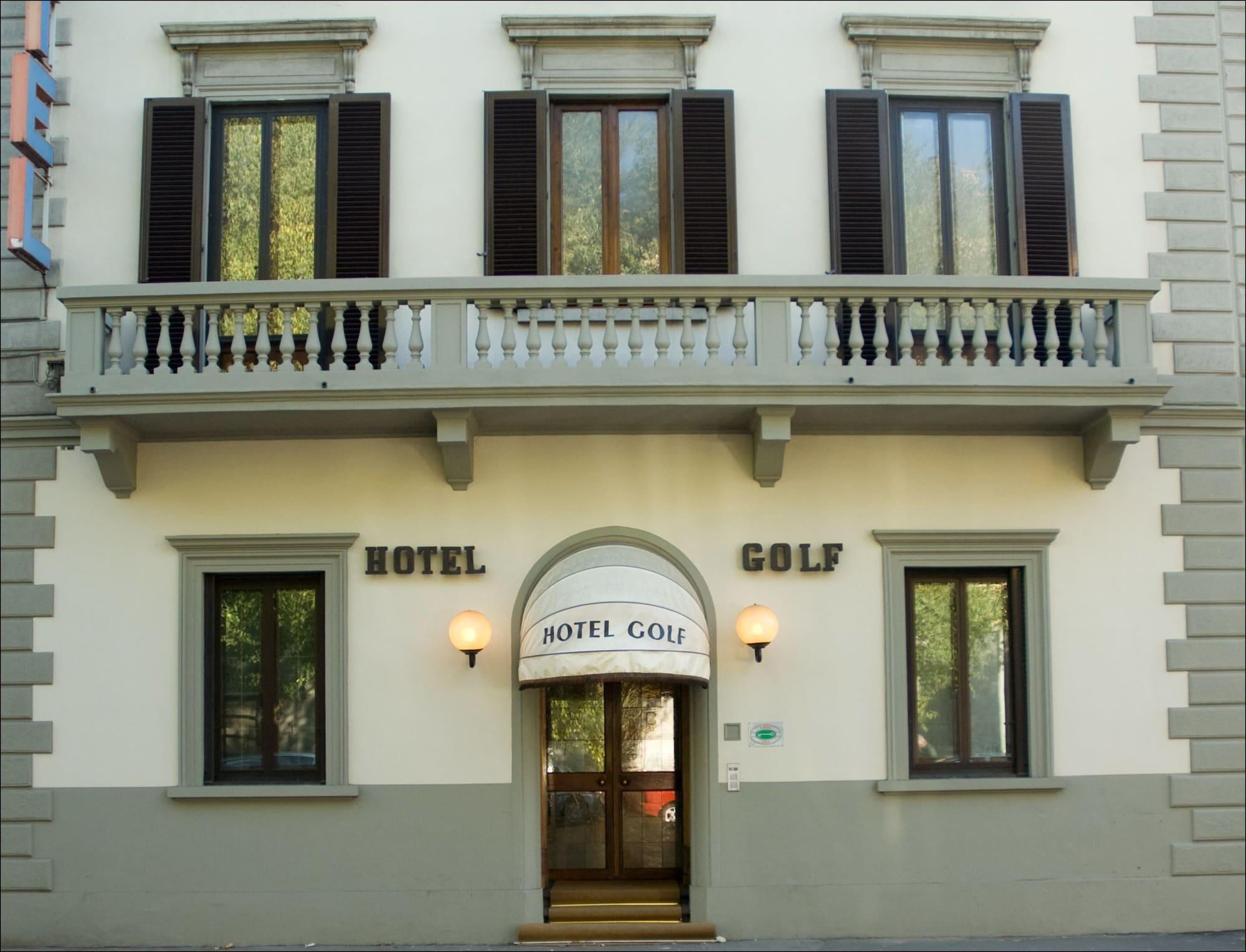 Vista Exterior Hotel Golf