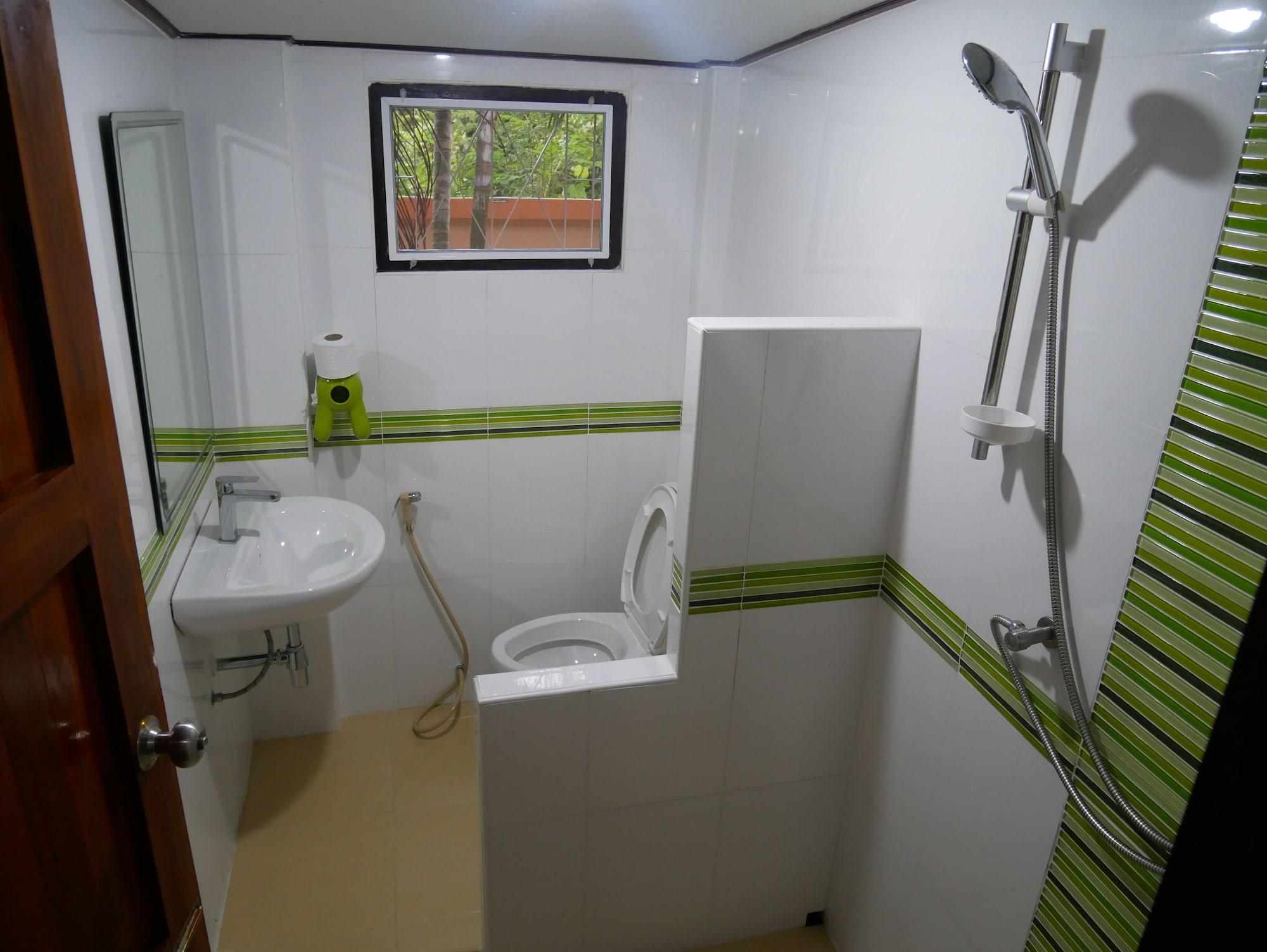 Equipamiento de Habitación Baan Suan Palm Resort