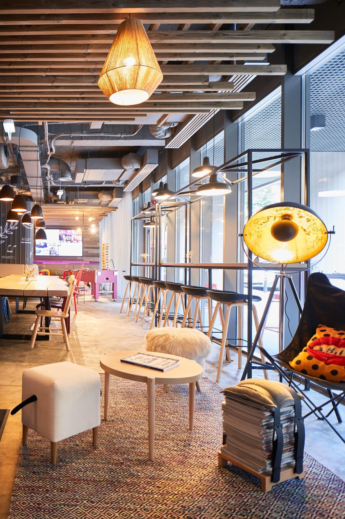 Restaurant Moxy Bucharest Old Town