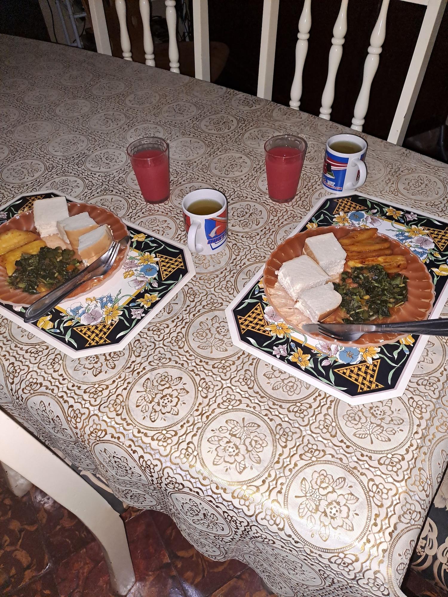 Restaurant 15 min from airport in kingston jamaica