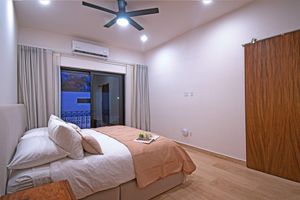 Alquiler Vacacional - Private, Gated 3BR + Office, Yard and Pool, Rooftop W/views, 2 Blocks to Malecon