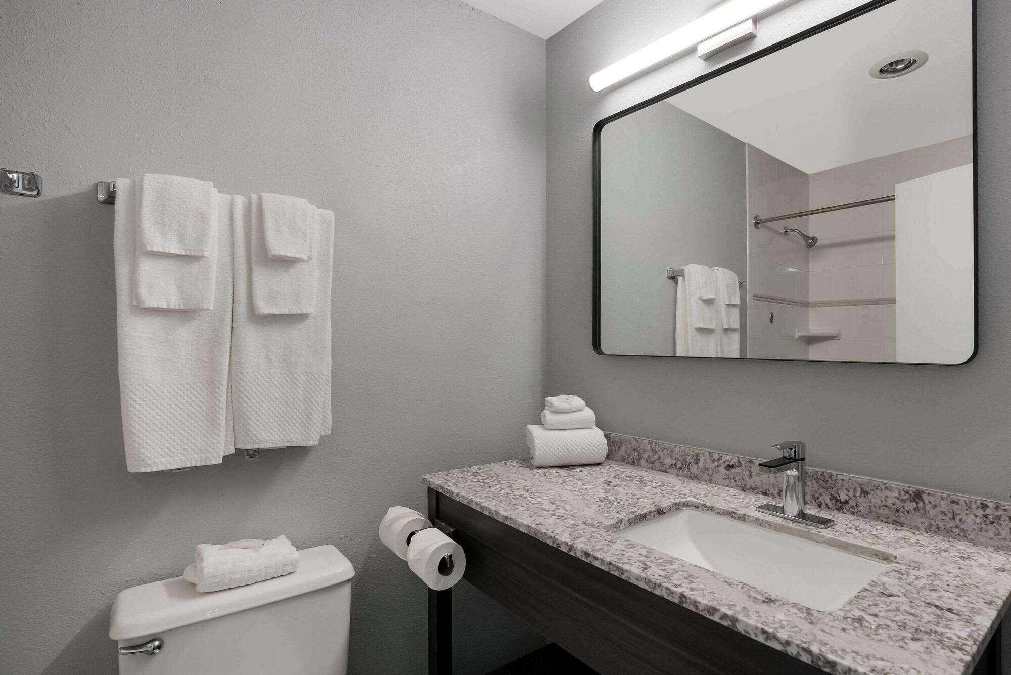 Habitación Richland Riverfront Hotel and Conference Center, Ascend Hotel Collection