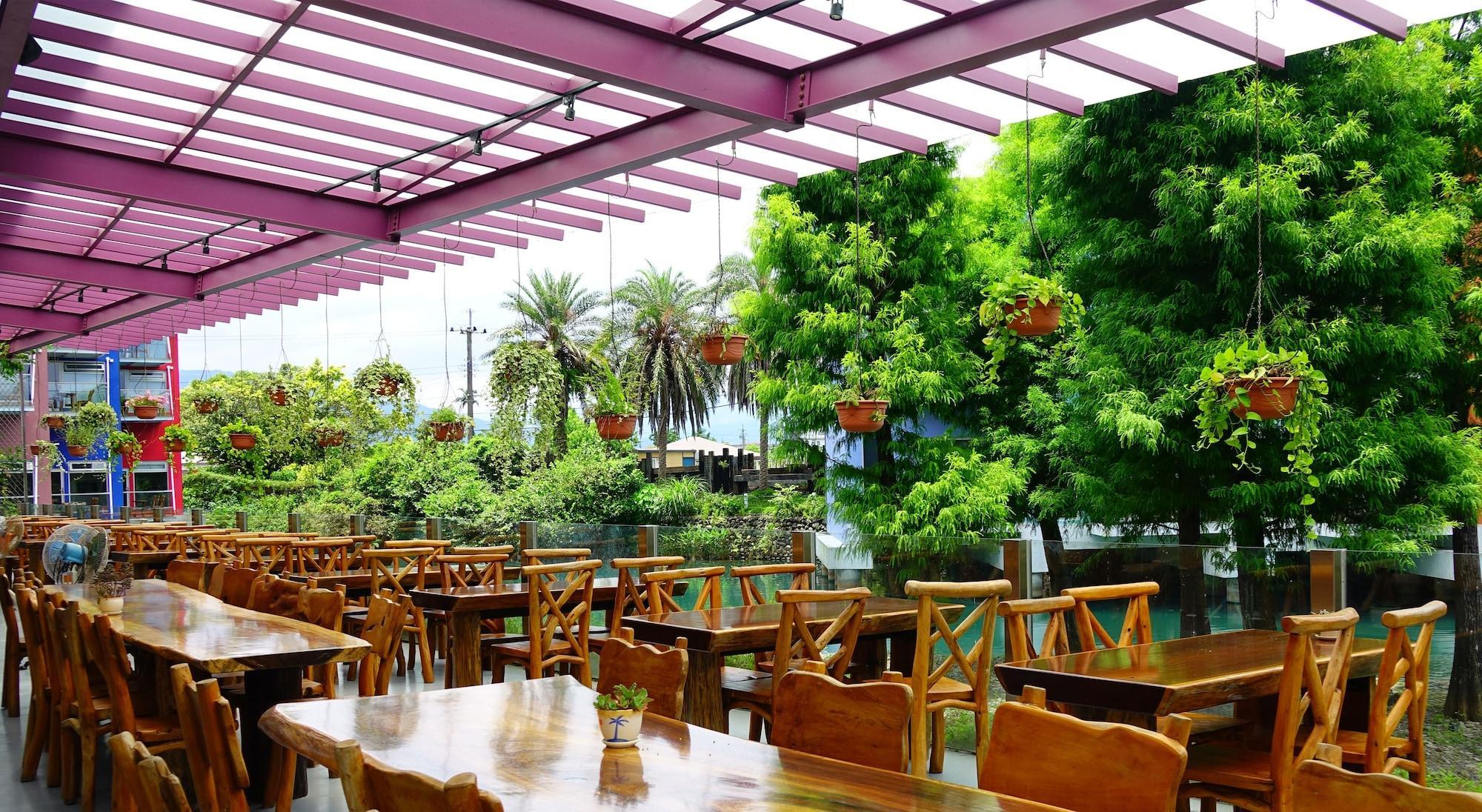Restaurant River Forest Leisure Farm