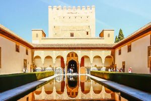 Actividad - Visita guiada por Alhambra y los Palacios Nazaríes