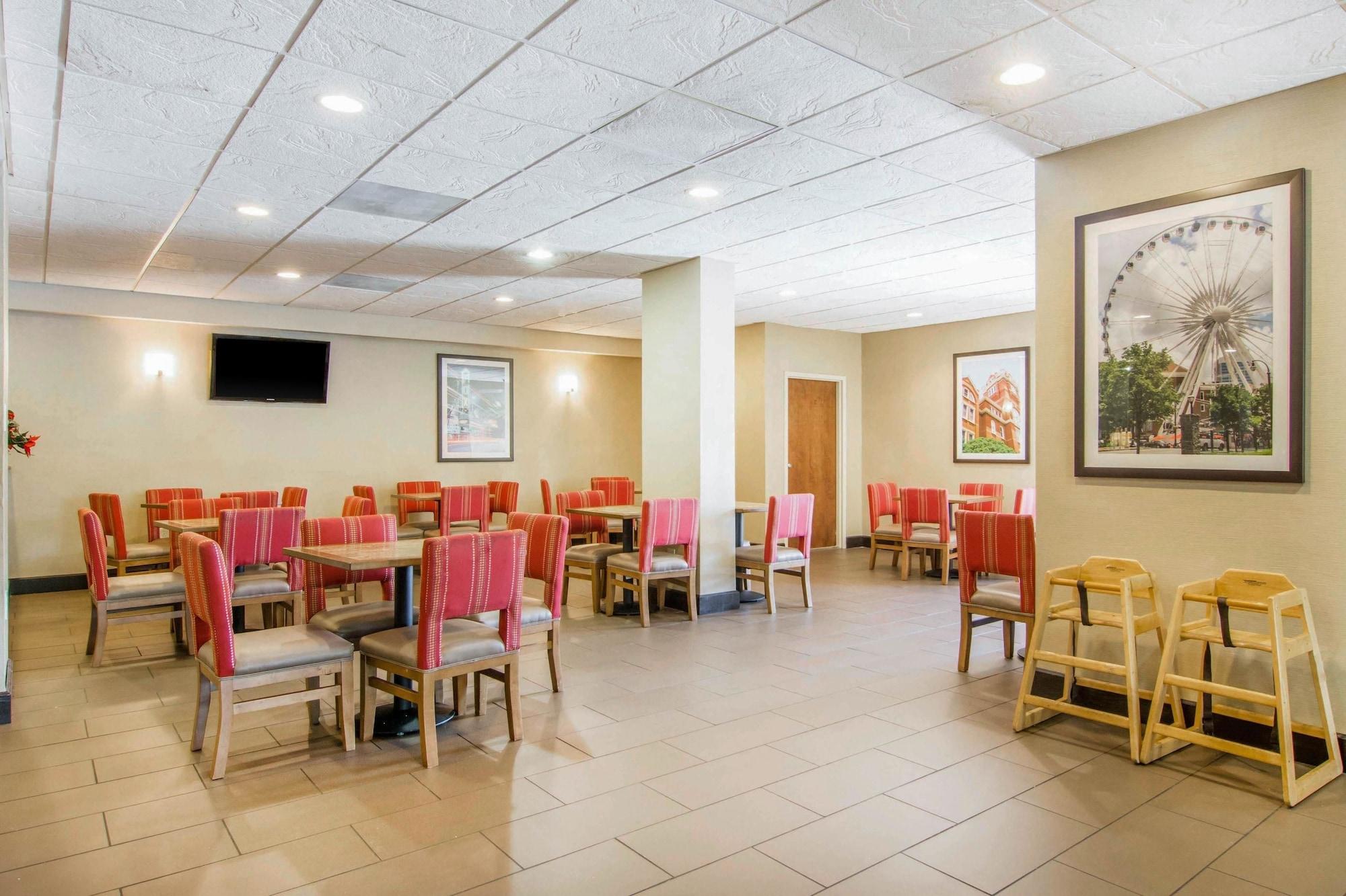 Bar/Salón Comfort Inn Atlanta Downtown South