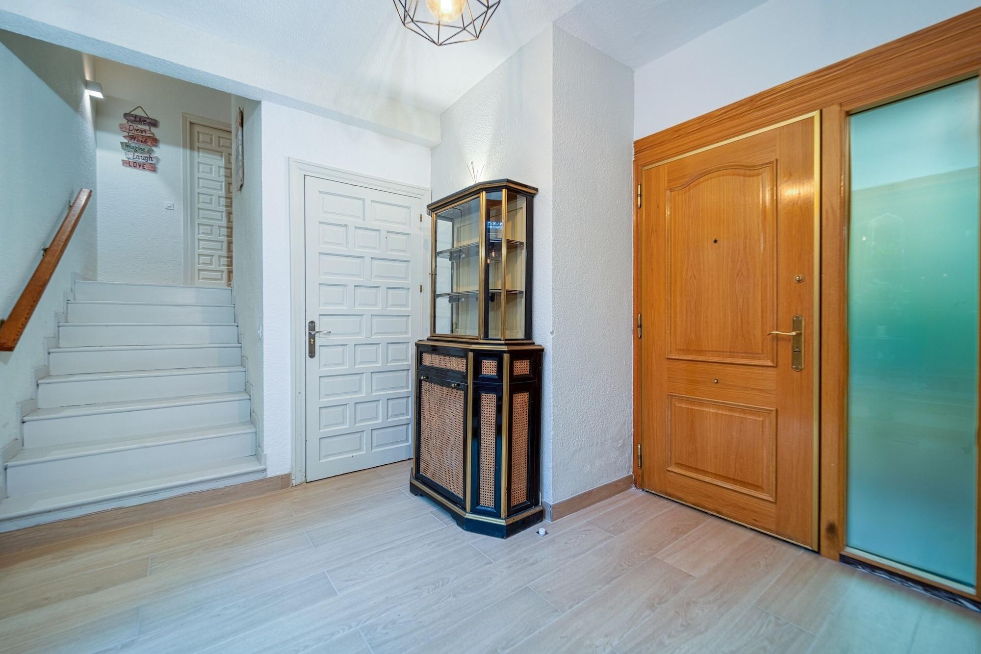 Vista Lobby P Casa Cafe Madrid Calle Carlos Dubois 3