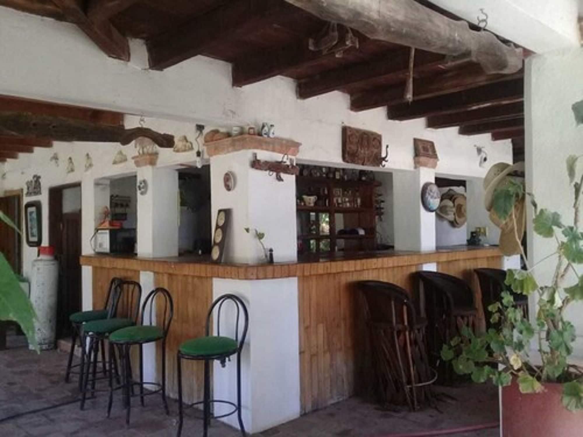 Bar/Salón Hotel Hacienda La Puerta de Enmedio