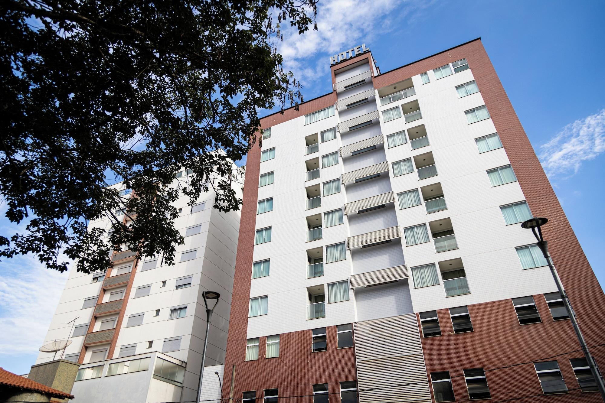Vista Exterior Alfa Hotel