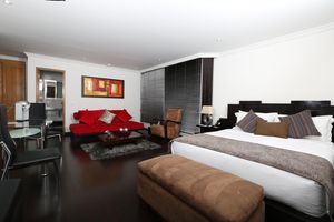 Alojamiento - Hotel Suites 108