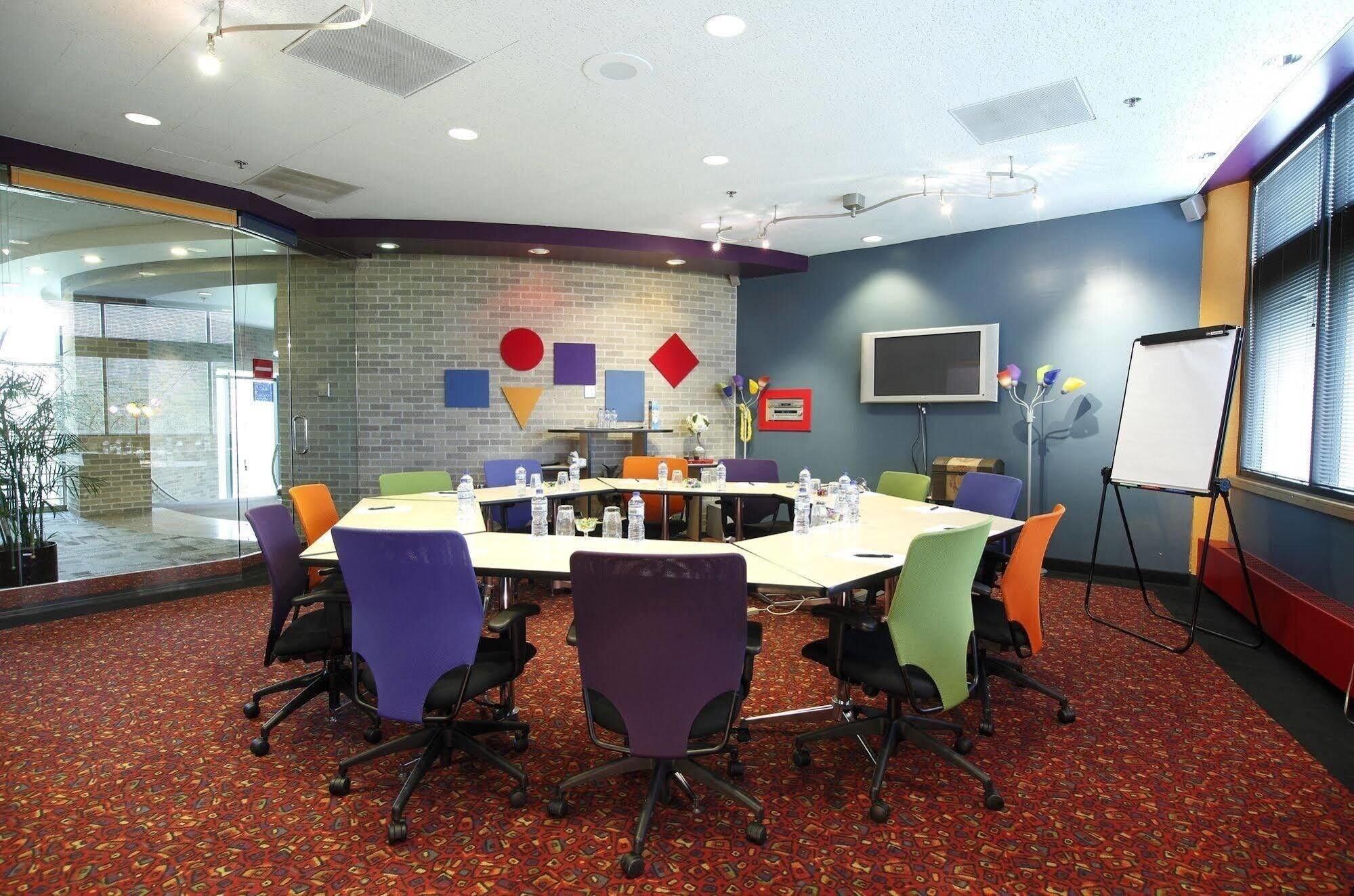 Sala de Reuniones Oak Ridge International Hotel & Conf Cen