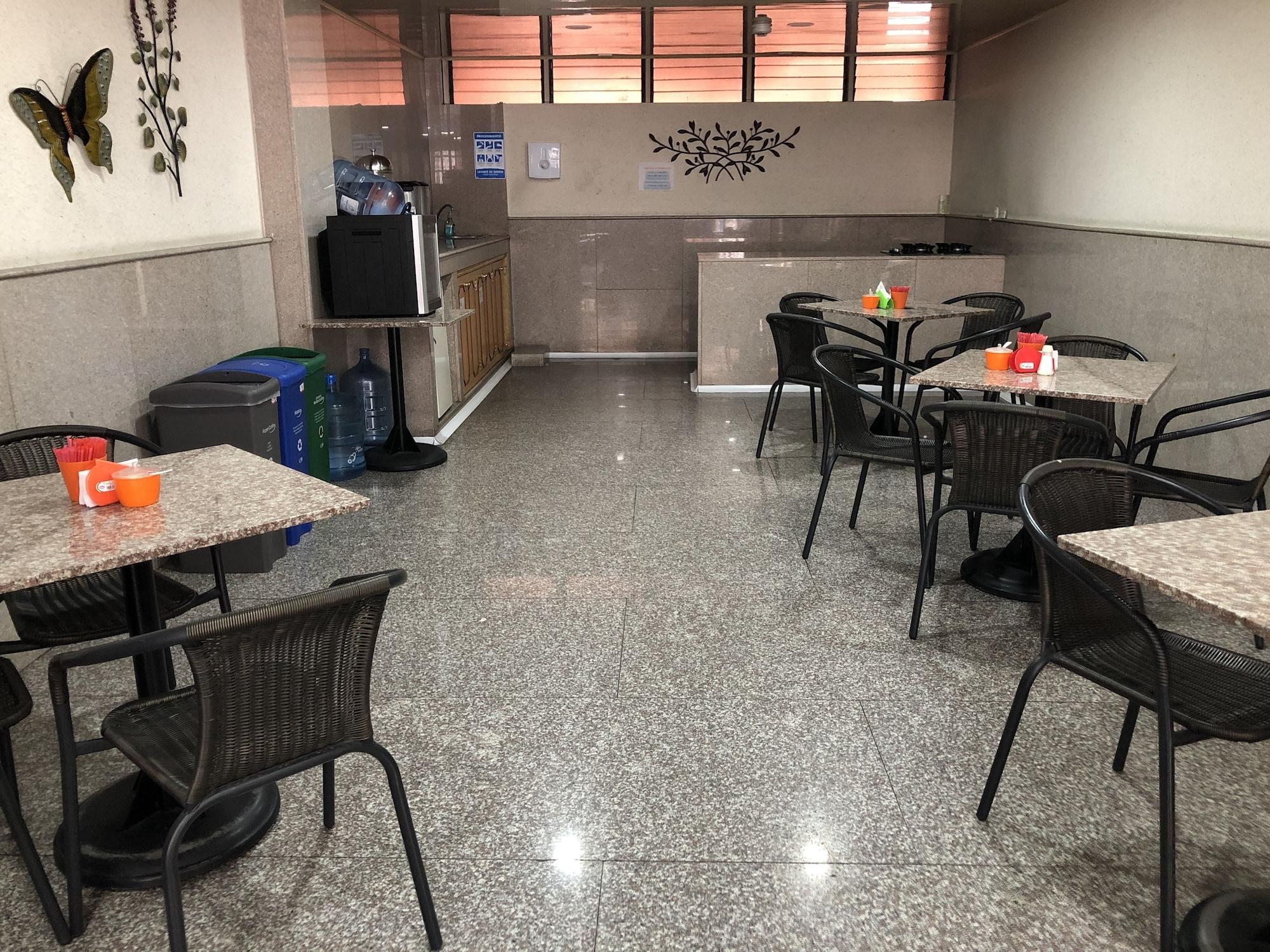 Bar/Salón Hotel Bogota Inn Parkway