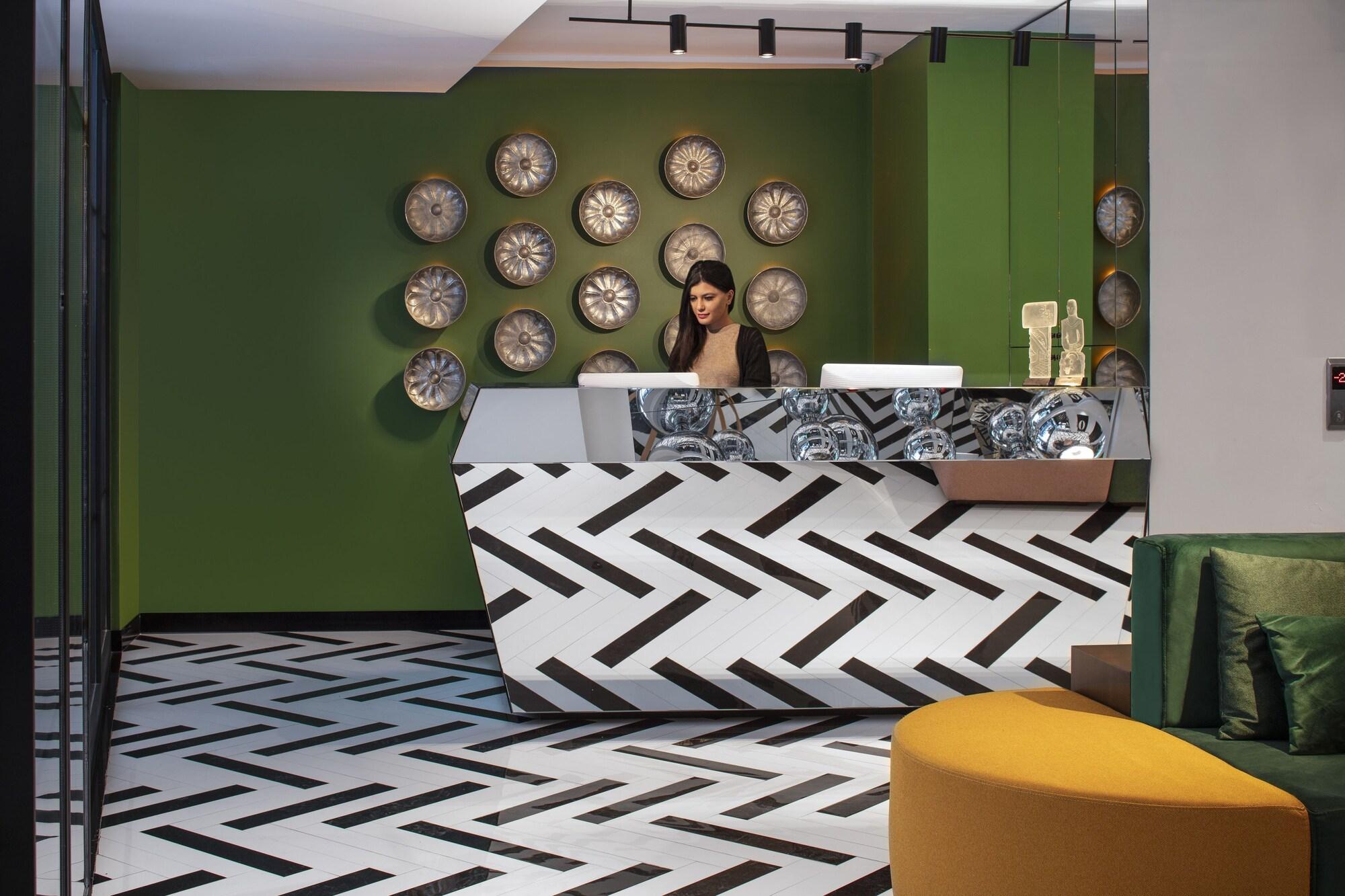 Vista Lobby The Westist Hotel & Spa