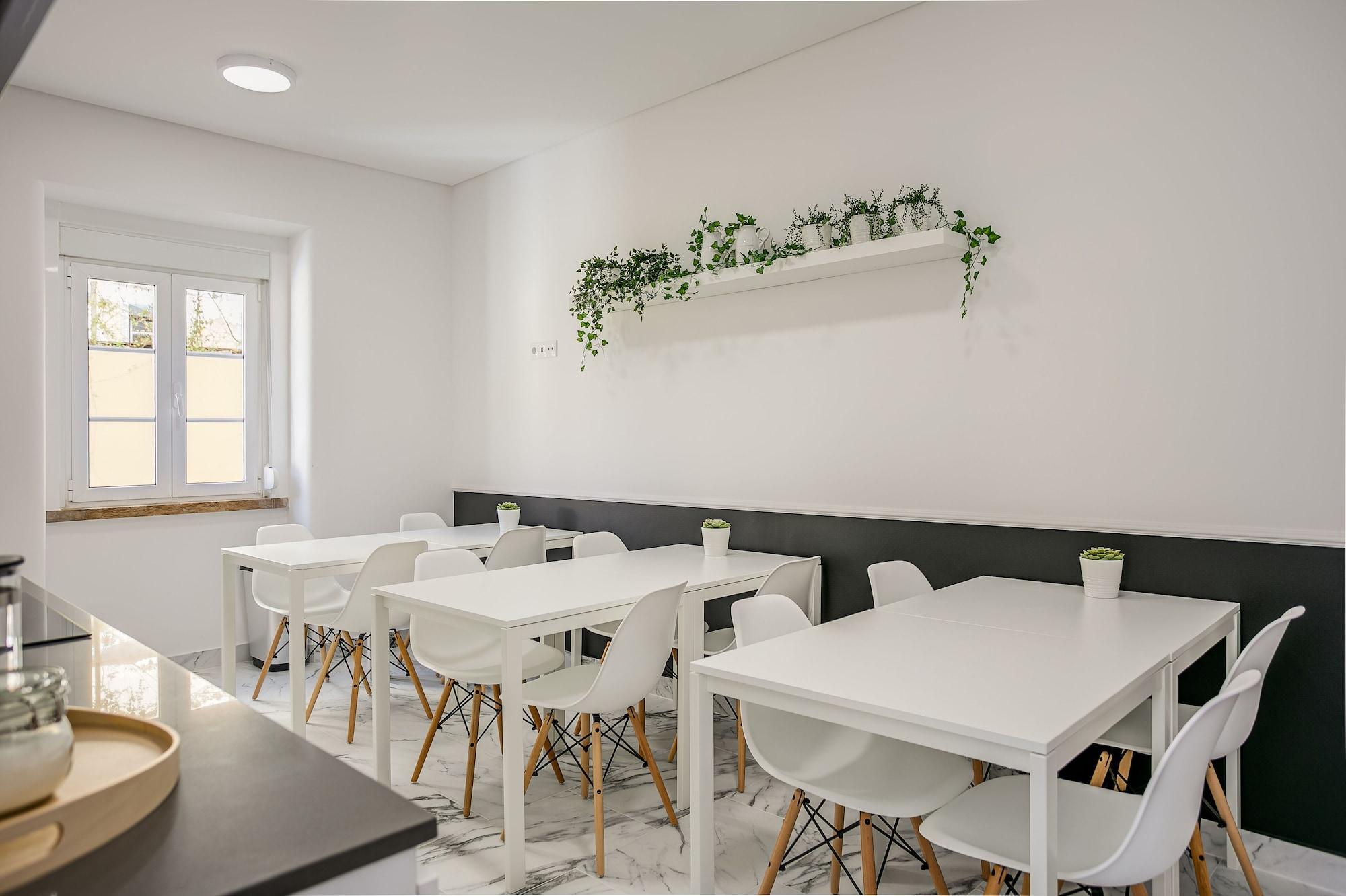 Comodidades del Alojamiento Home Out Rooms & Apartments