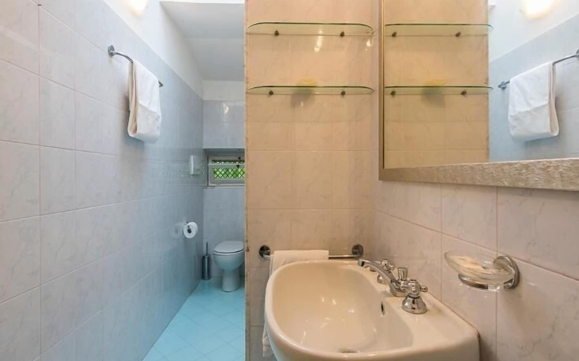 Equipamiento de Habitación Villa Piandaccoli
