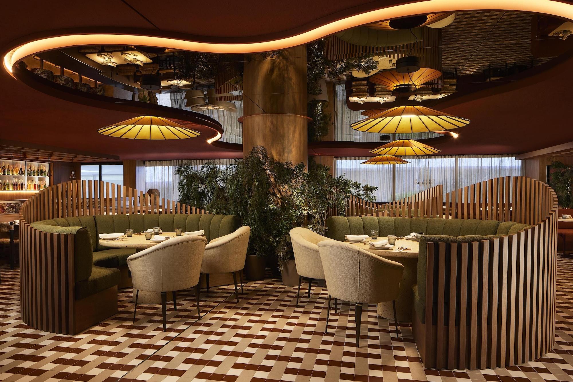 Restaurant NH Collection Madrid Eurobuilding