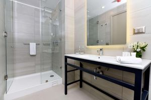 Alojamiento - Best Western Ferrat