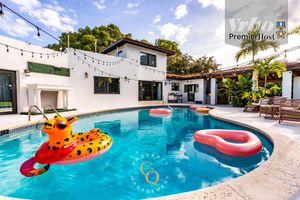 Alquiler Vacacional - Fun Luxury Villa W/ Pool, Concierge, Yacht and Chef Services!