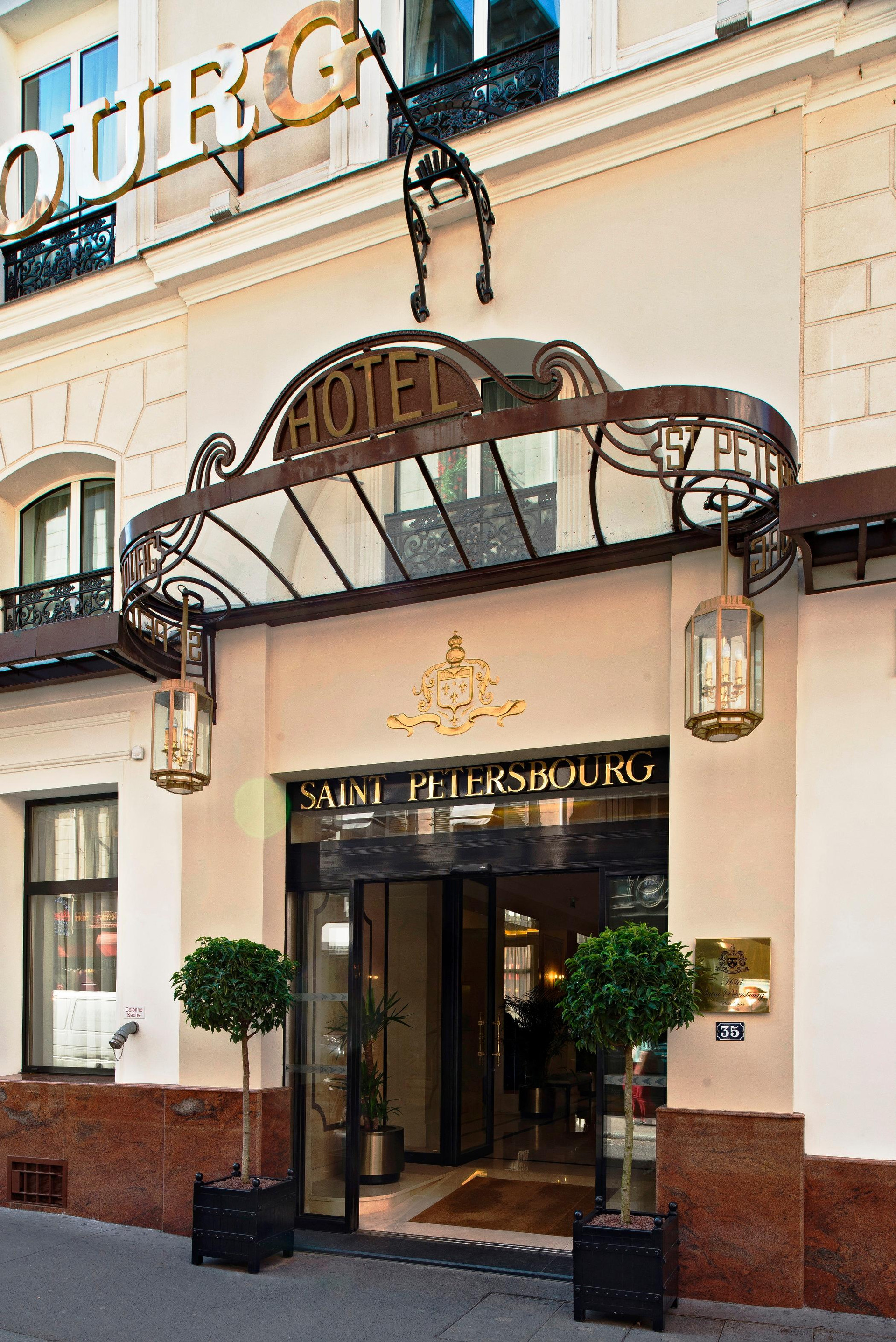 Vista Exterior Hotel St Pétersbourg Opéra & Spa