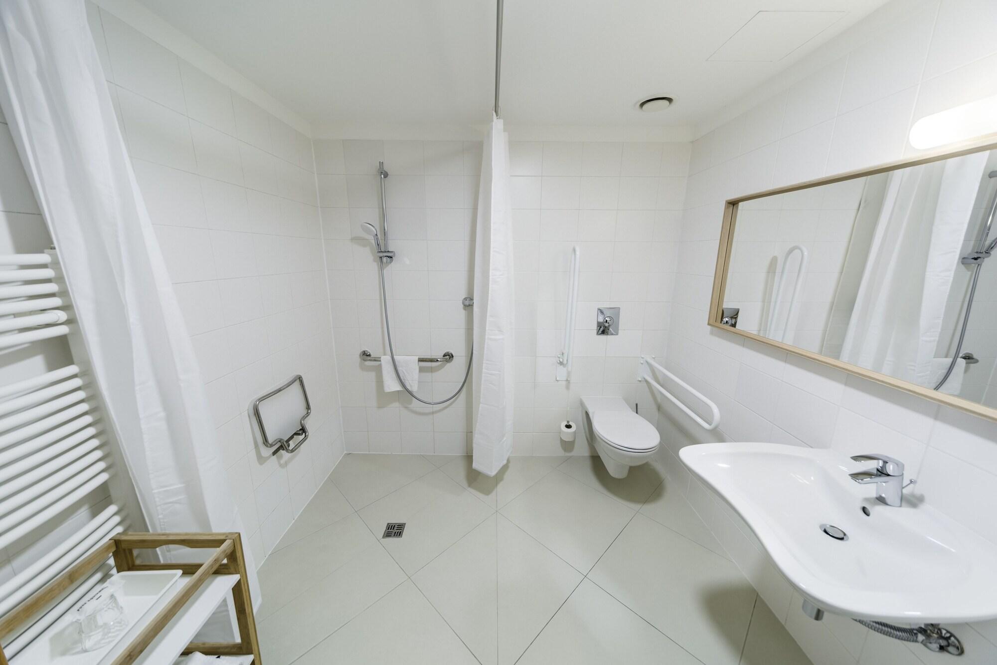 Equipamiento de Habitación Archibald City