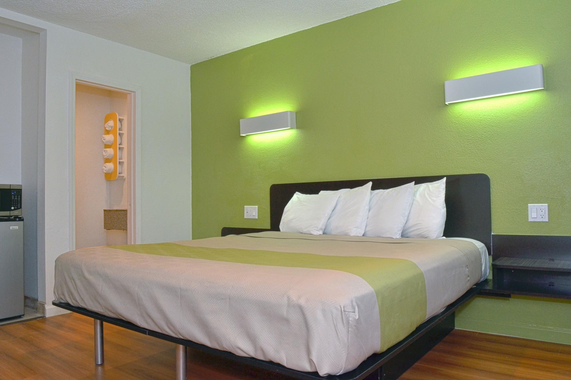 Habitación Motel 6 Modesto, CA - Downtown