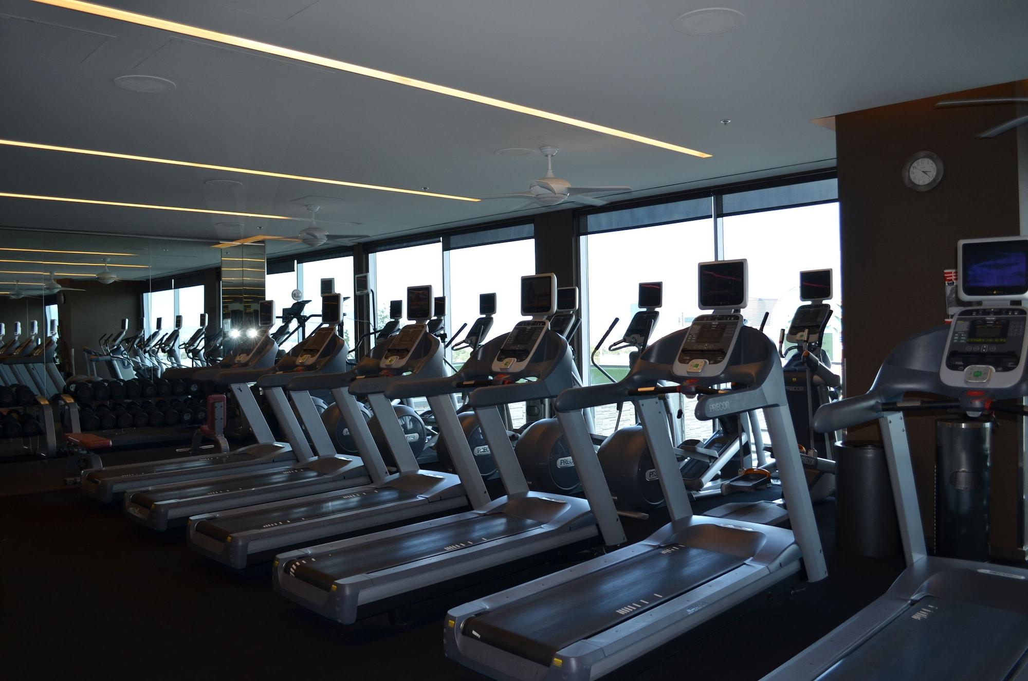 Gimnasio StripViewSuites at Palms Place Penthouses