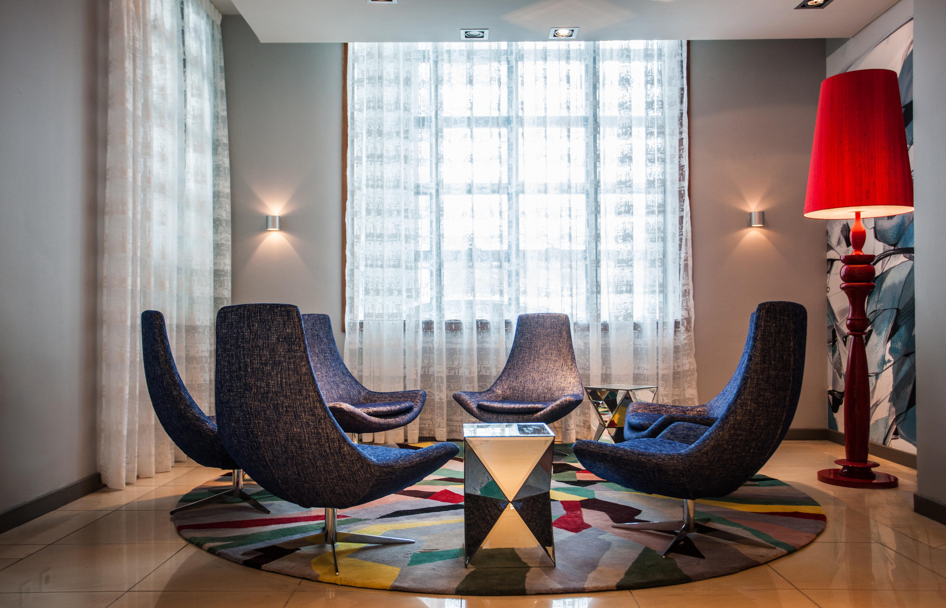 Vista Lobby Hennessy Park Hotel