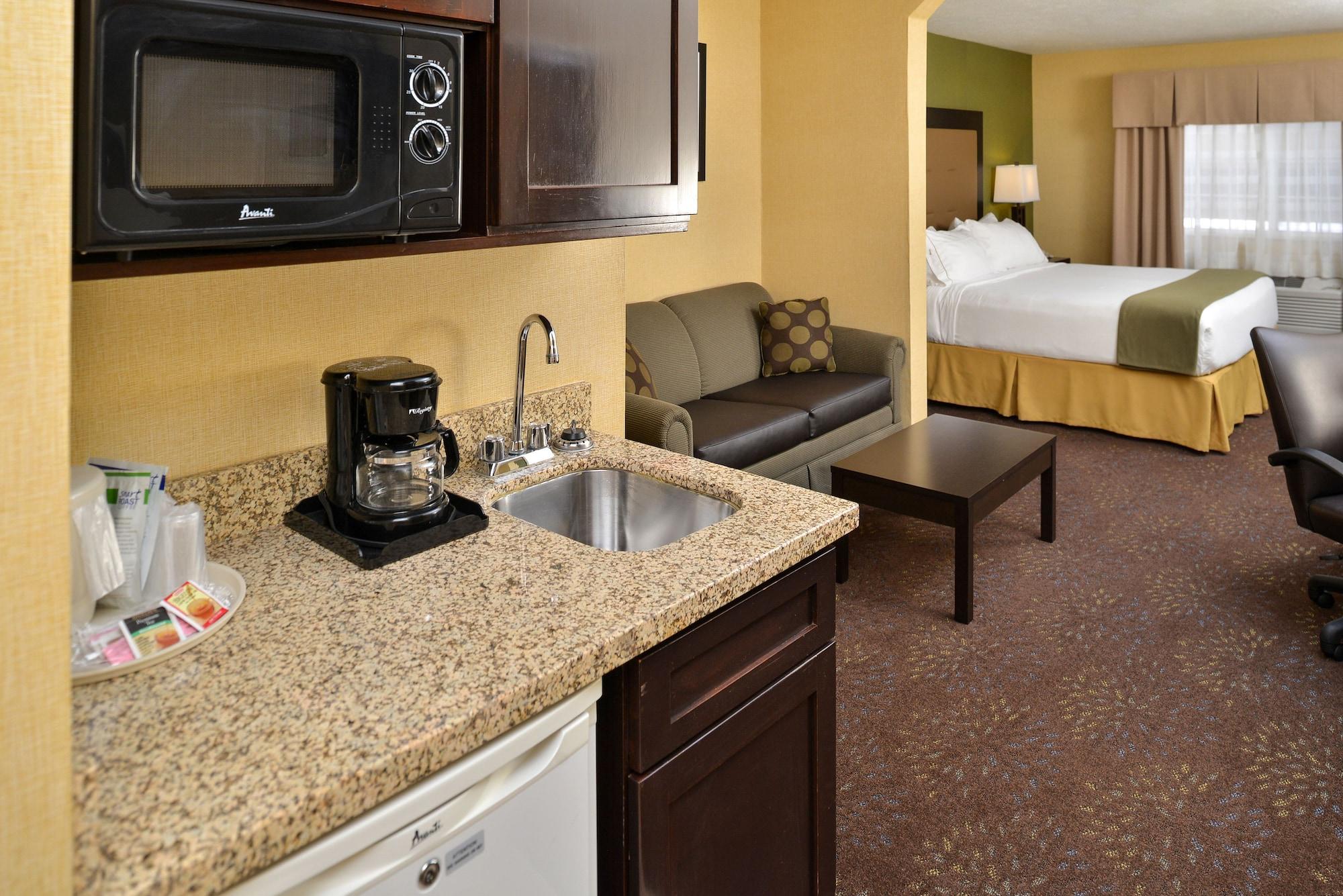 Habitación Holiday Inn Express Hotel & Suites Charlotte by IHG