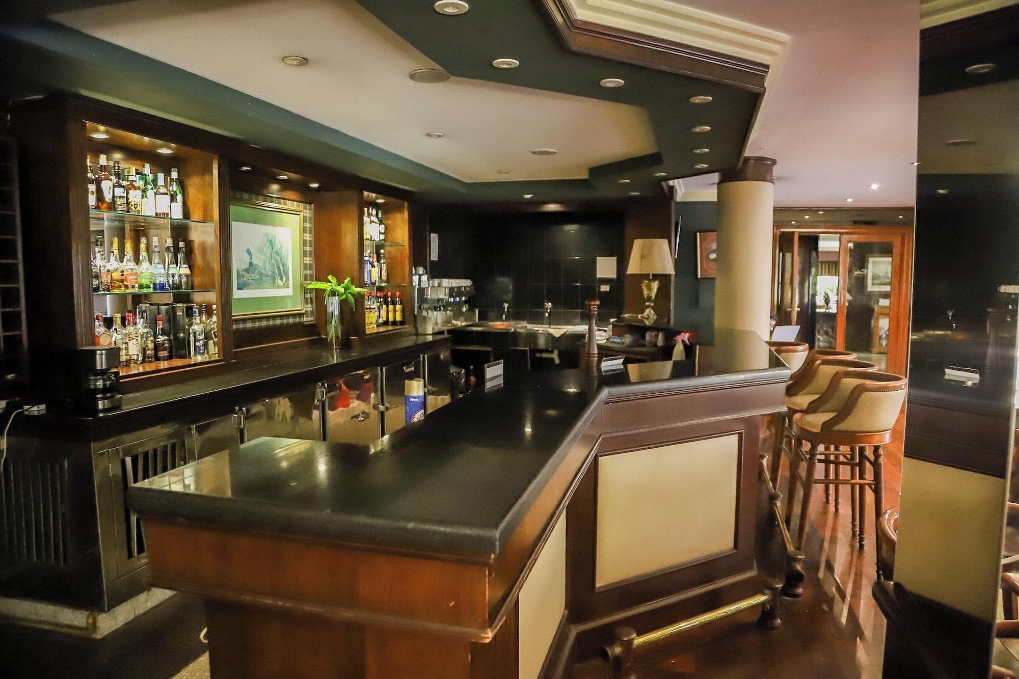 Bar/Salón Nobile Hotel Premier Hill