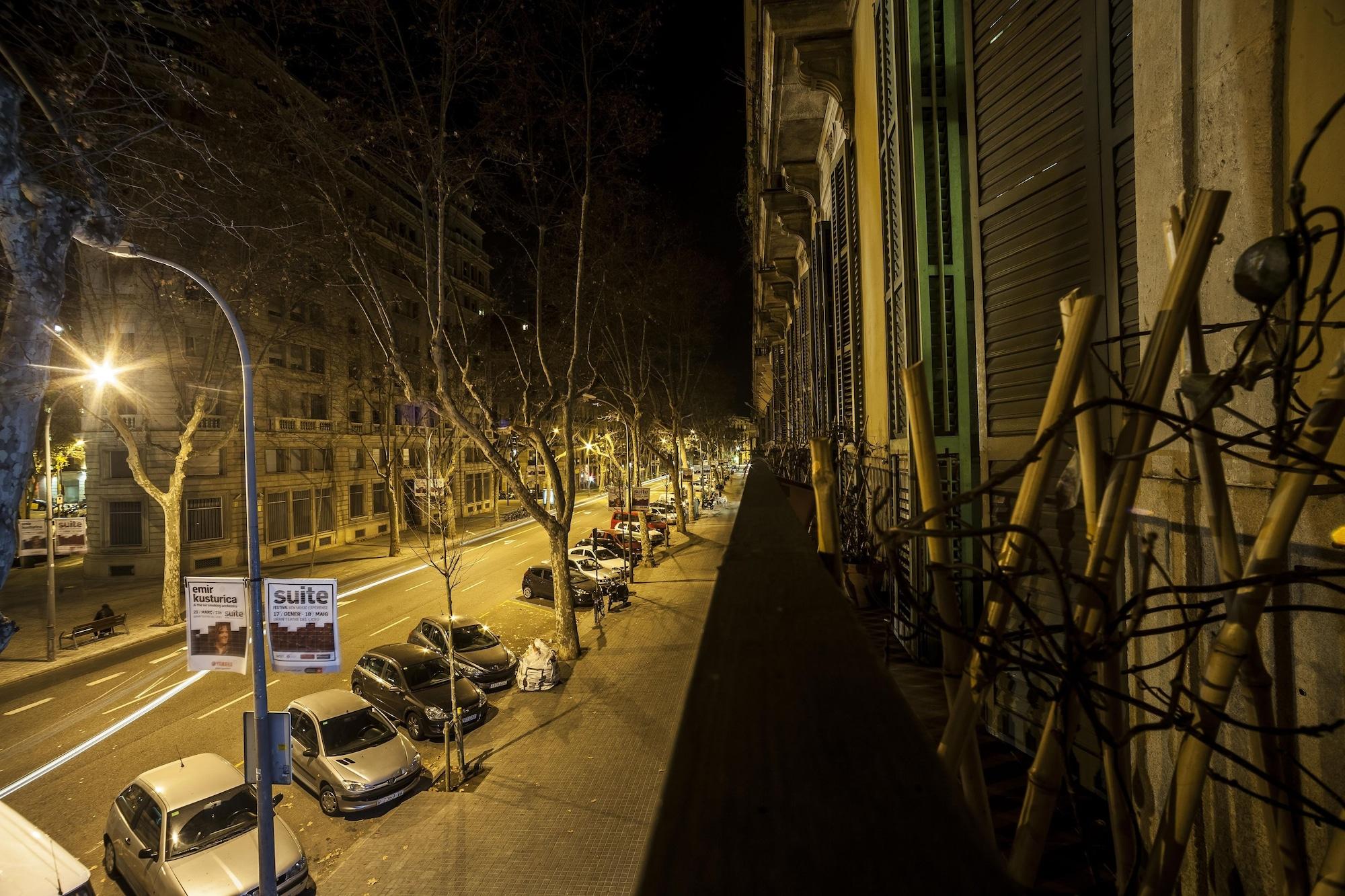 Vista Exterior 360 Hostel Borne