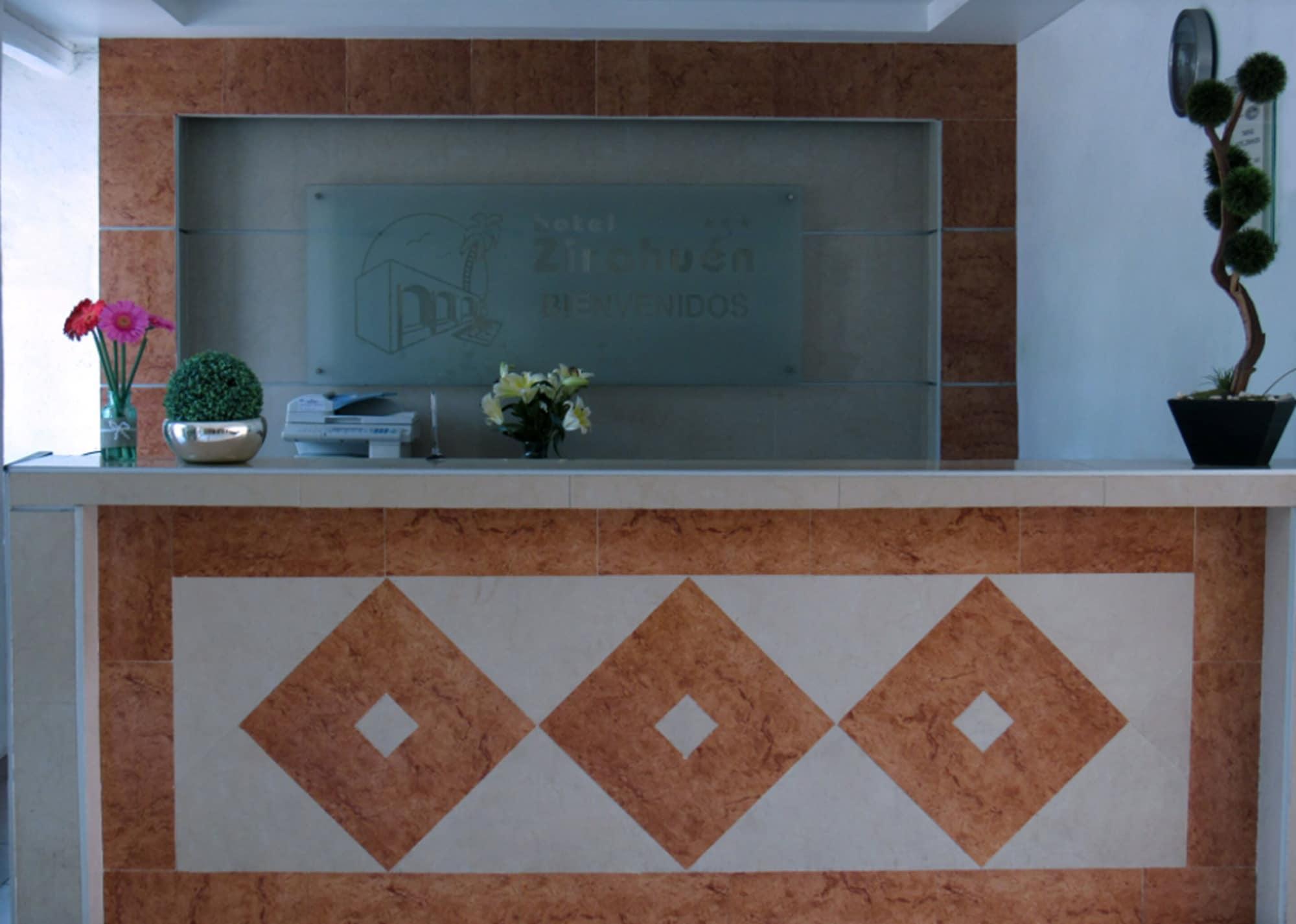 Vista Lobby Hotel Zirahuen