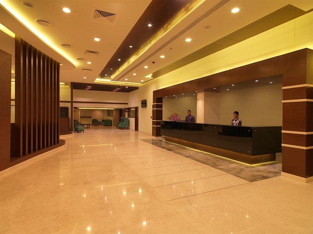 Vista Lobby Royal Orchid Central Hotel