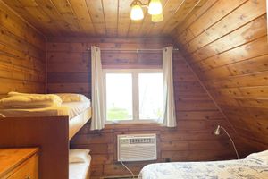 Alquiler Vacacional - Chalet with Private Pools, Lake Access, Pond, Tennis, Pickleball & Basketball