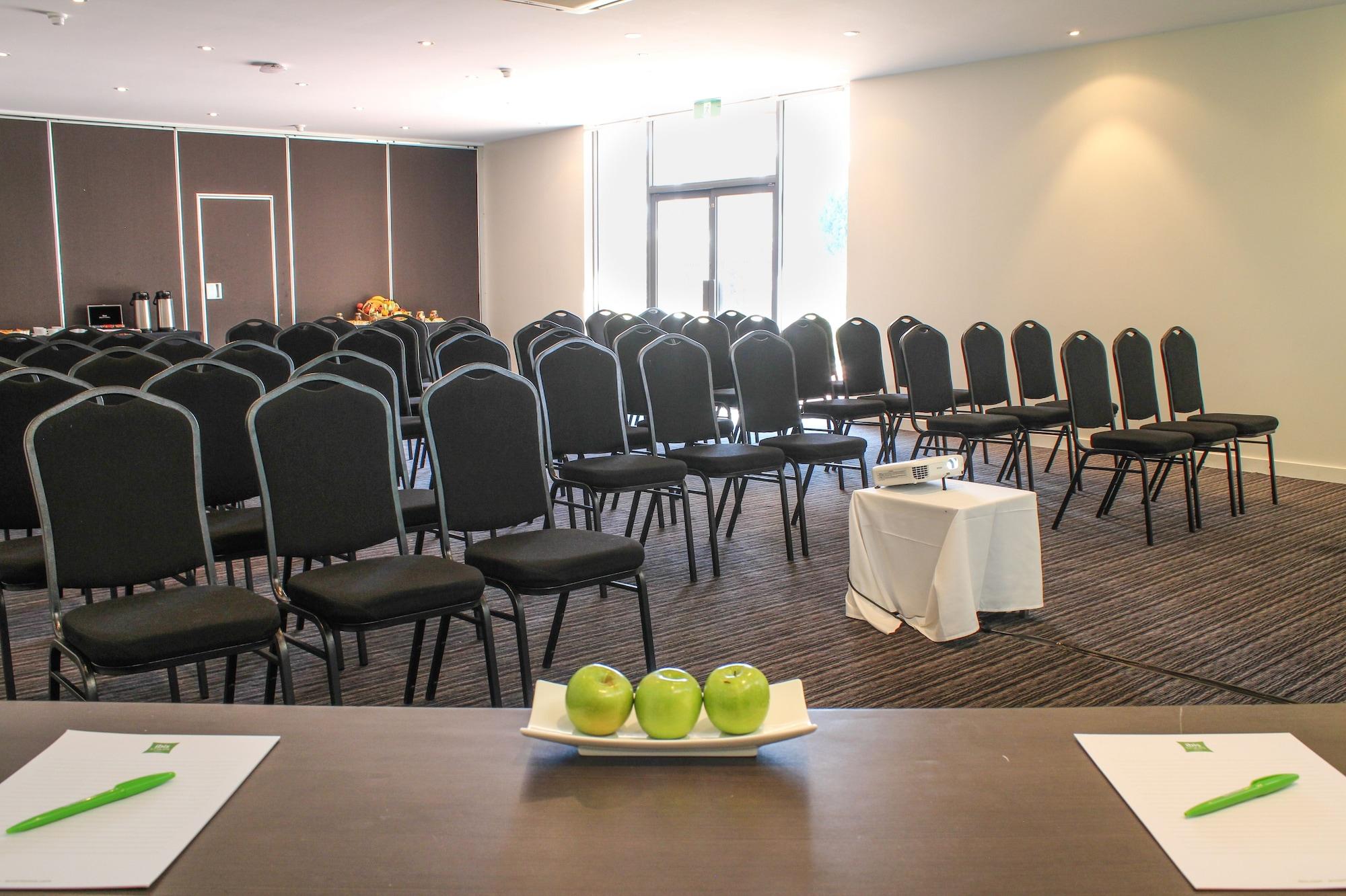 Sala de Reuniones ibis Styles Canberra Eaglehawk