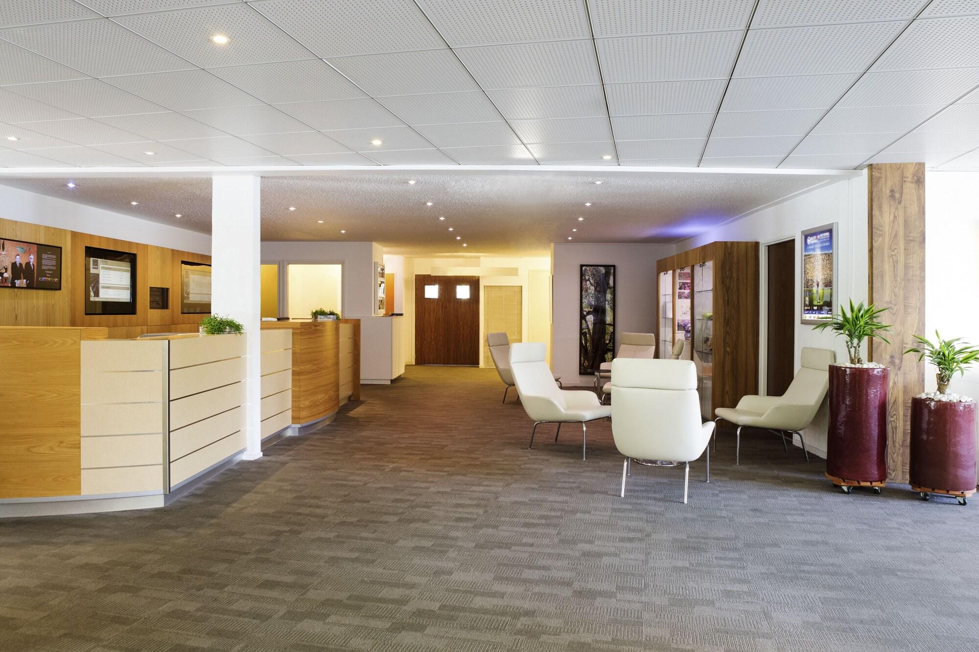 Vista Lobby Novotel Limoges Le Lac