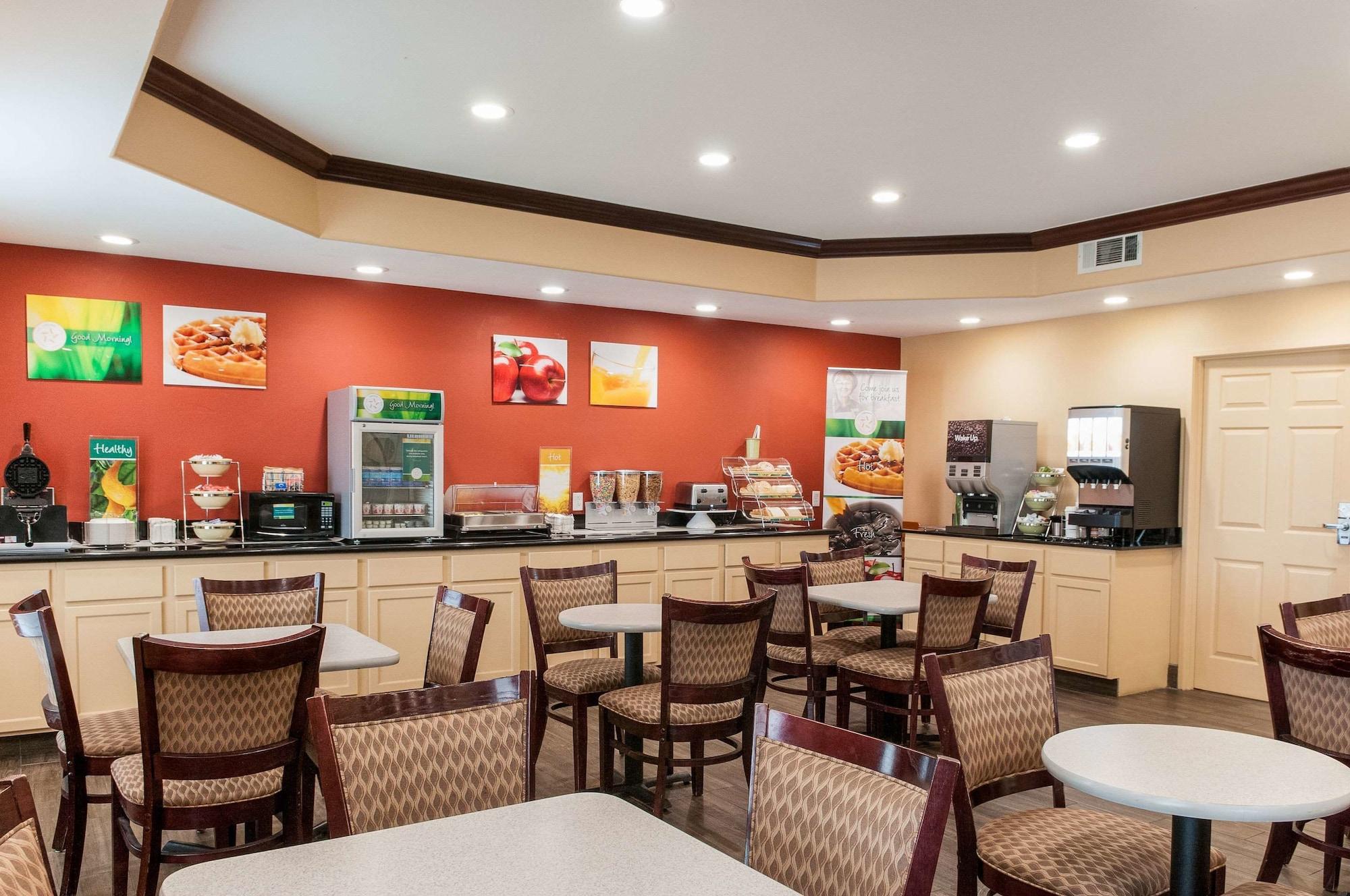 Restaurant Quality Inn & Suites