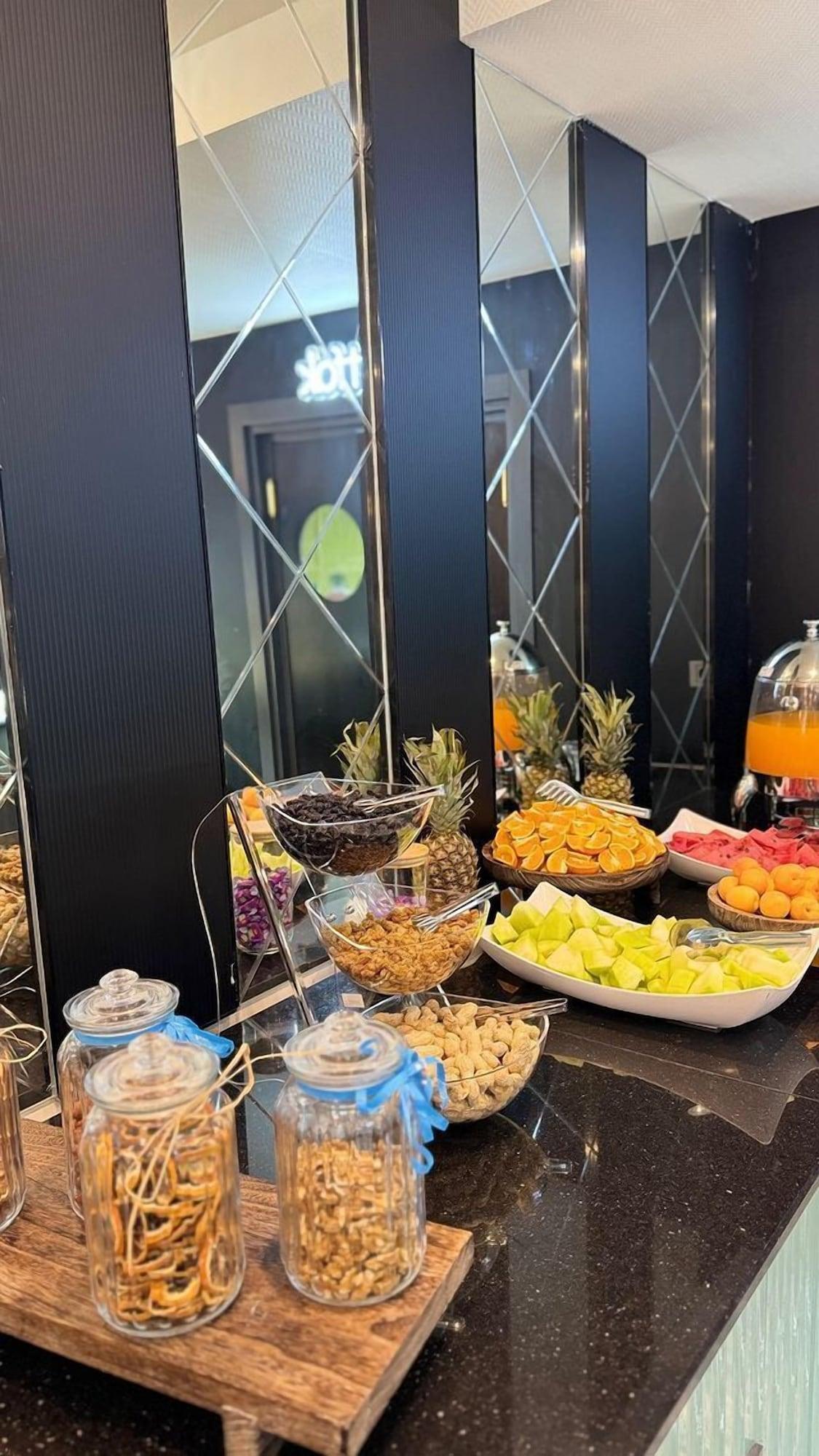 Equipamiento de Habitación OSMANİYE GARDEN OTEL