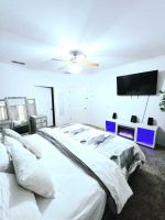 Alquiler Vacacional - Charming 3-bedroom Home-away-from-Home with WiFi and indoor comfort in Odessa