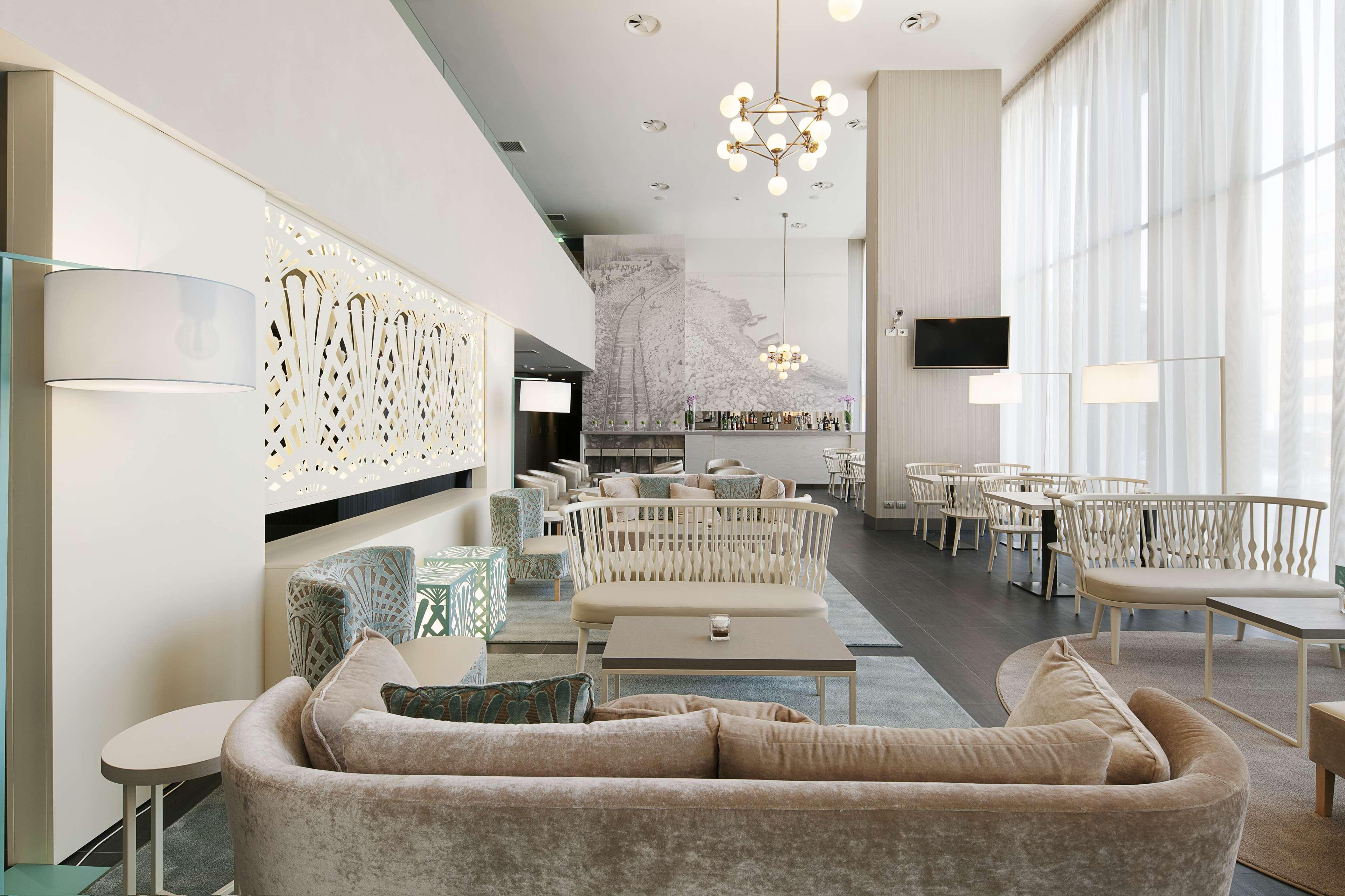 Vista Lobby NH Parma