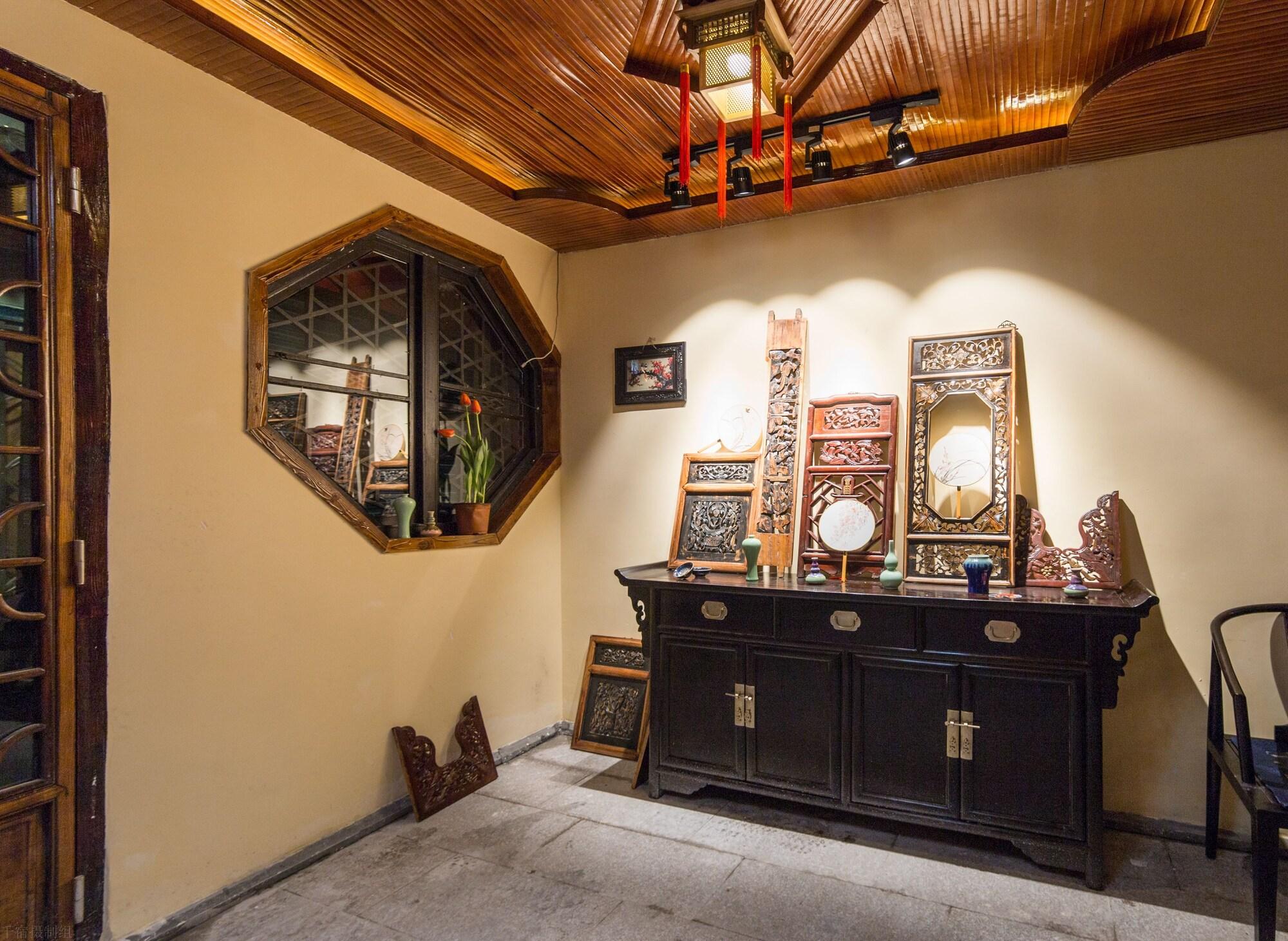 Varios Hemu Shantang Street