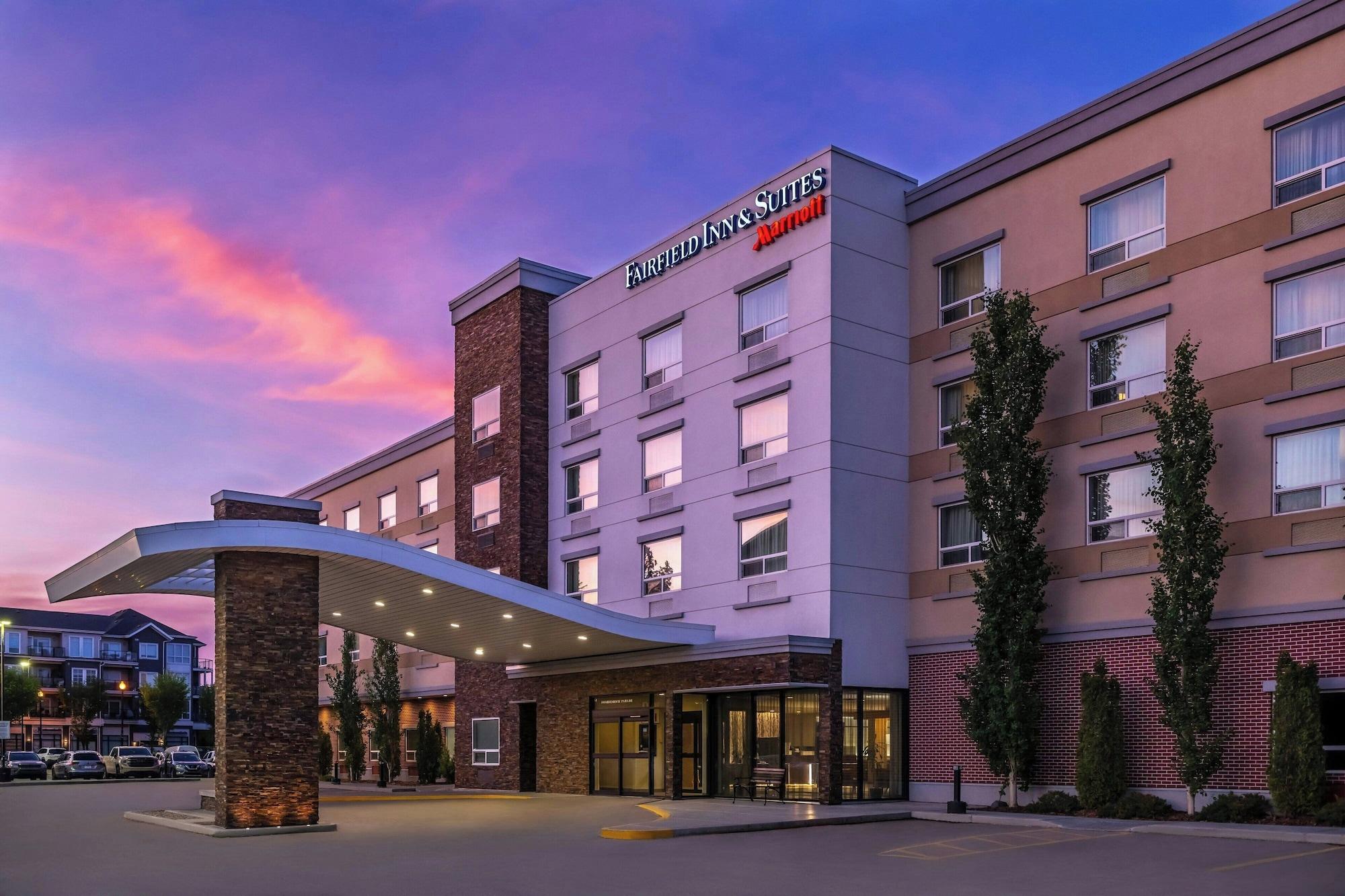 Vista Exterior Fairfield Inn & Suites by Marriott Edmonton North
