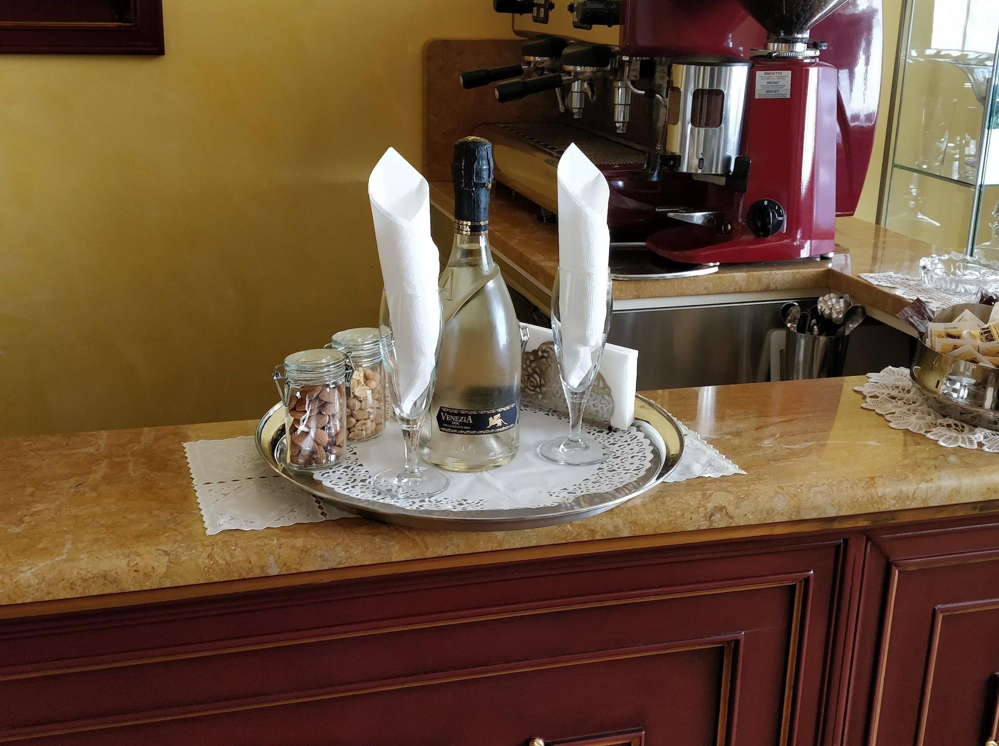Bar/Salón Hotel Villa Delle Palme
