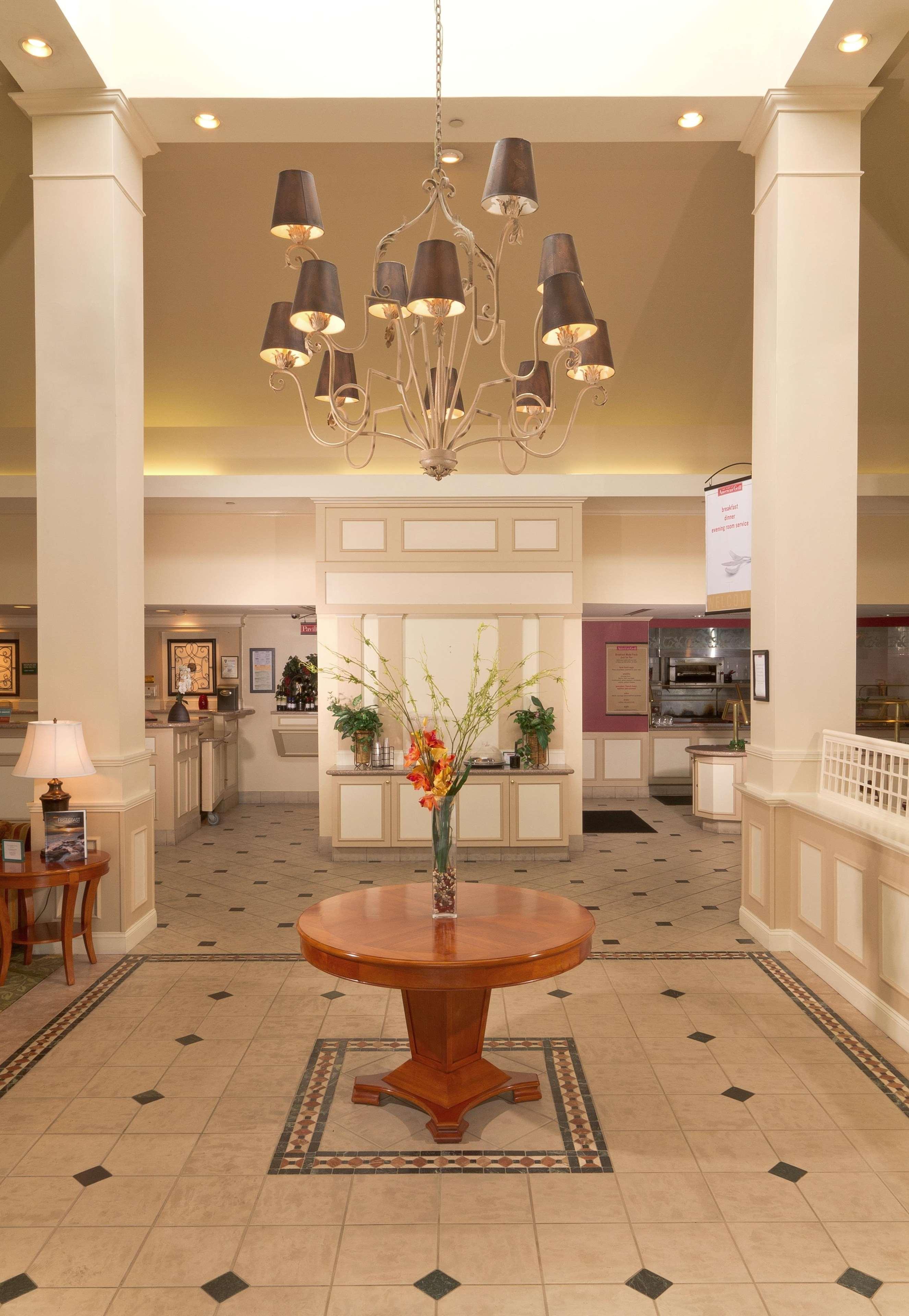 Vista Lobby Hilton Garden Inn Jacksonville Airport