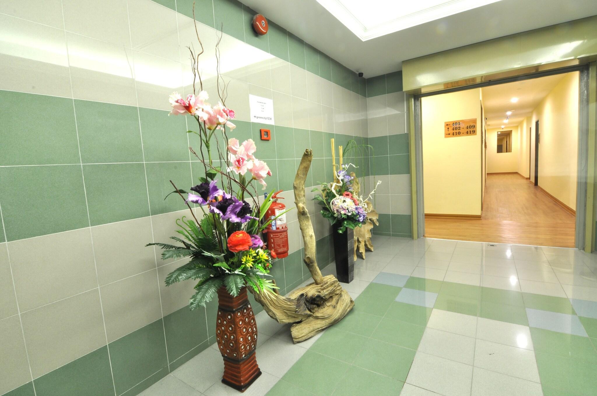 Vista Lobby Greencity Hotel